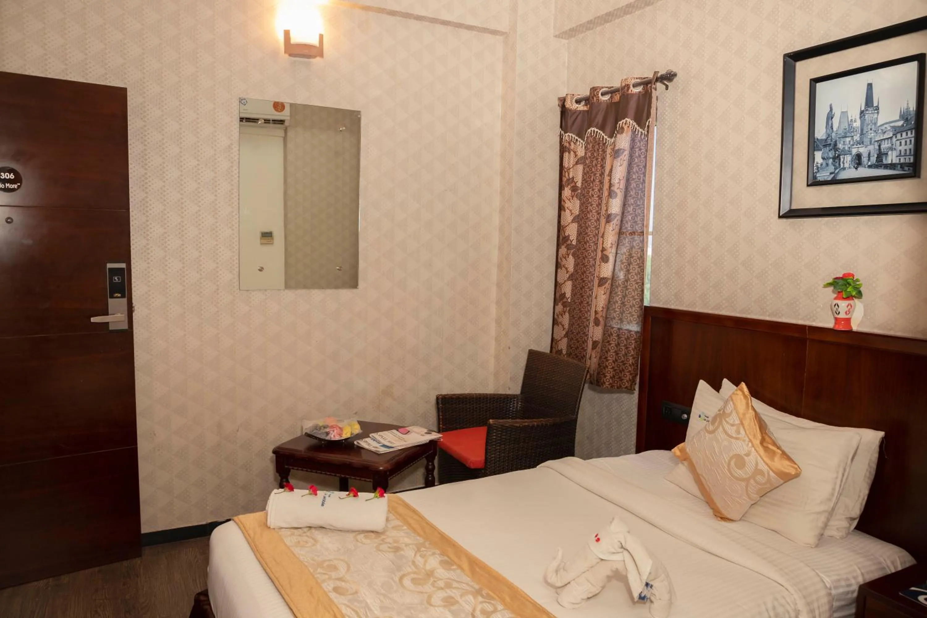 Photo of the whole room, Bed in THE PEBBLE Boutique Hotel