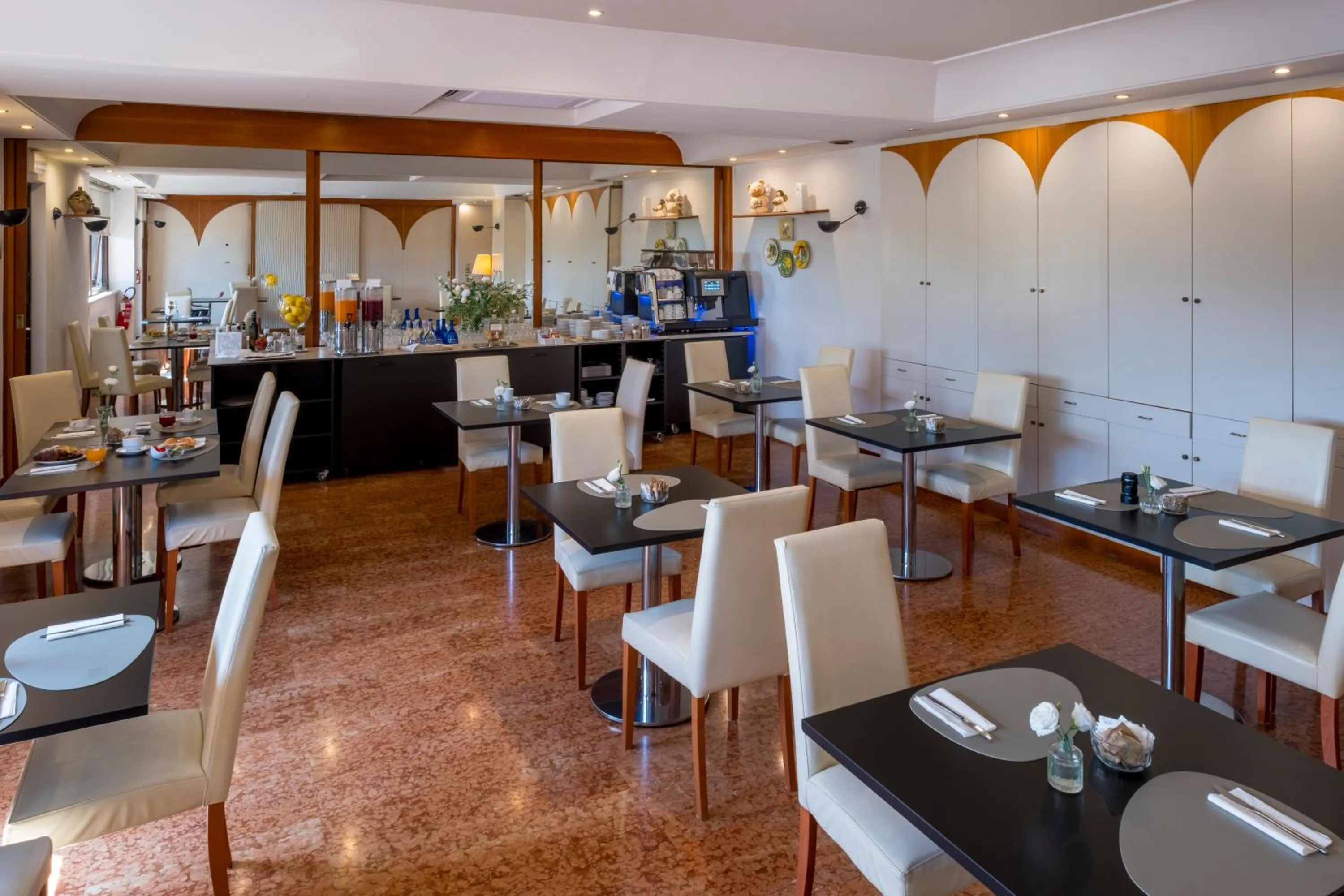 Food and drinks in Hotel Umbria