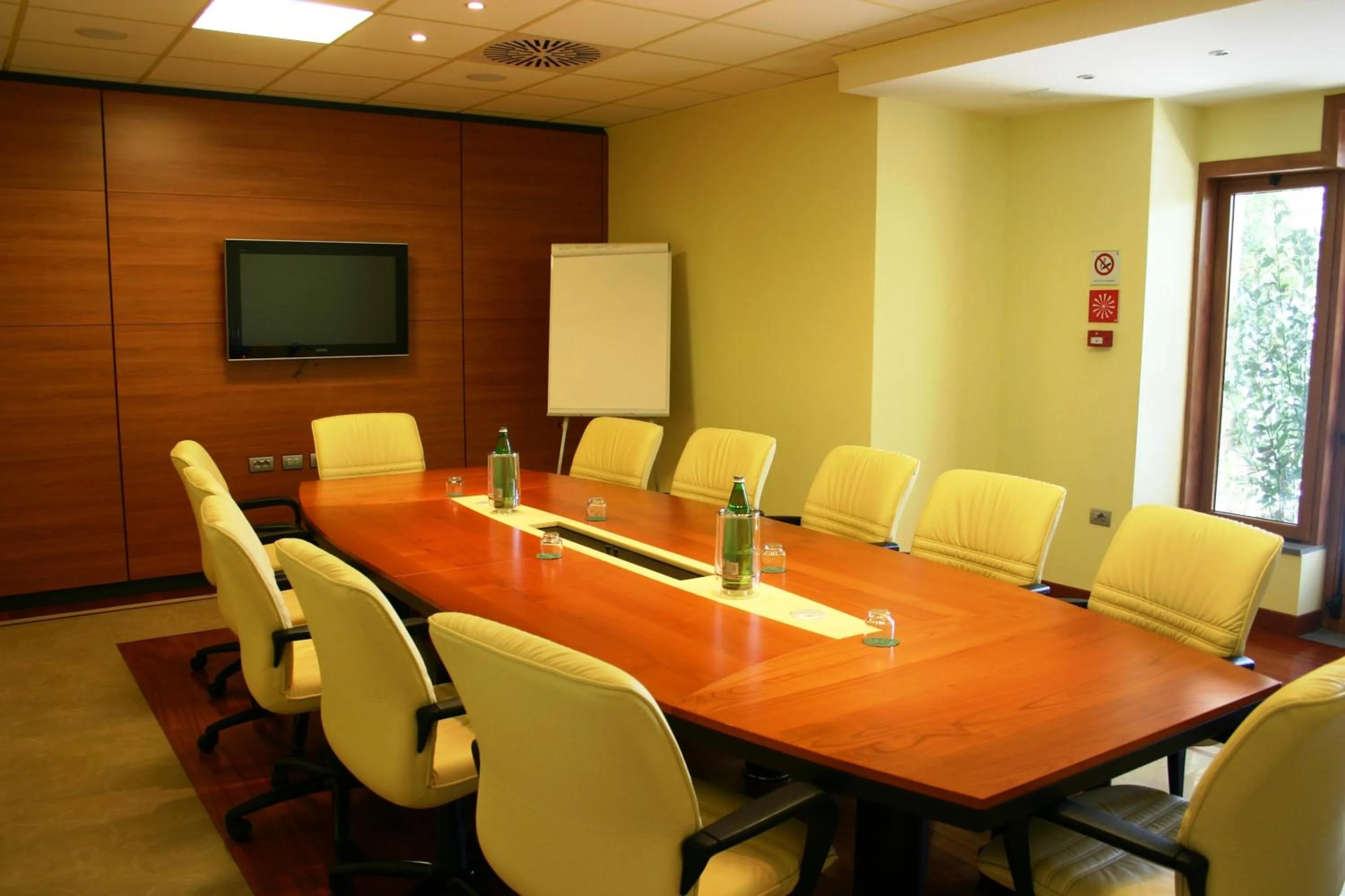 Restaurant/places to eat in Hotel Umbria