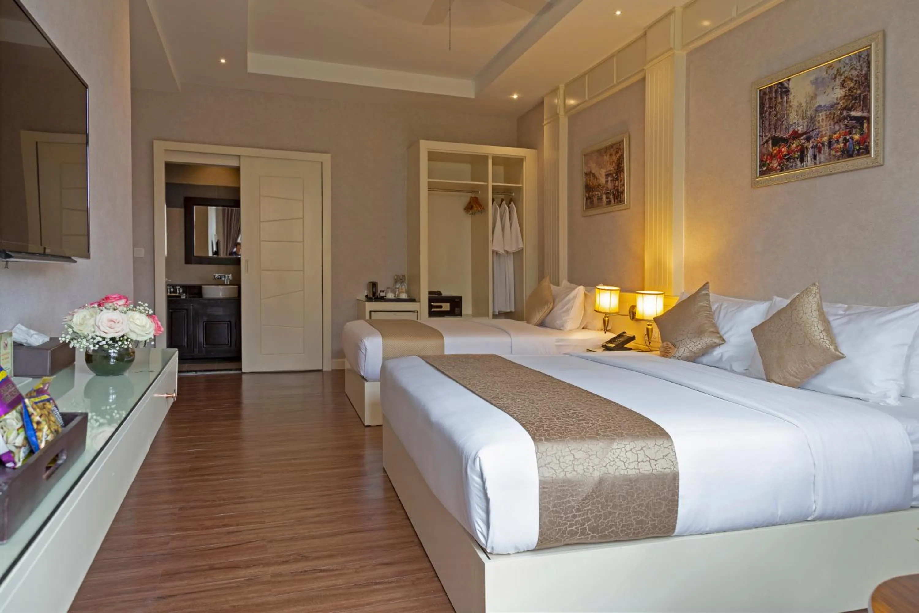 Photo of the whole room, Bed in Anik Boutique Hotel