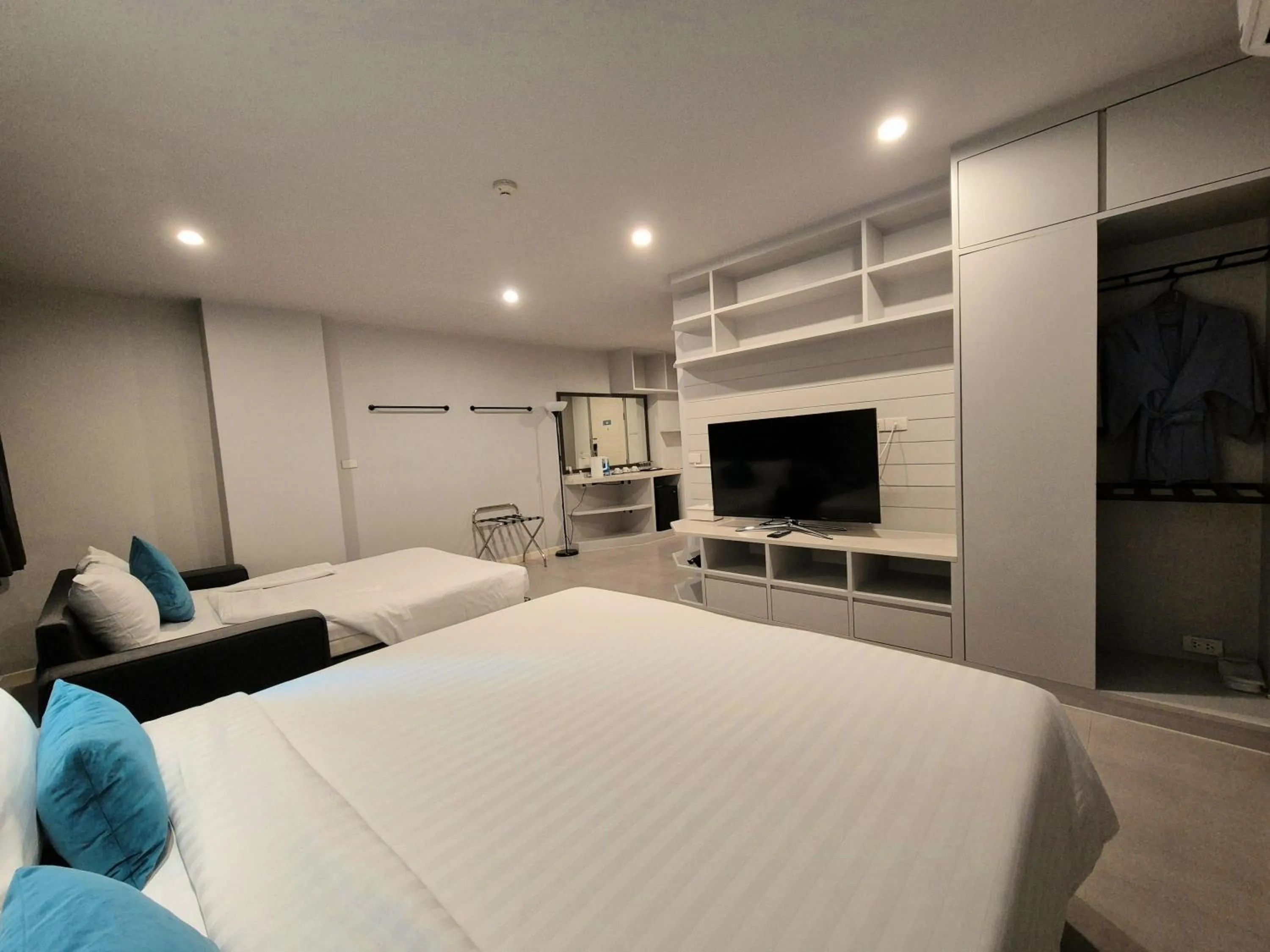 Bed in The Crib Patong - SHA Certified