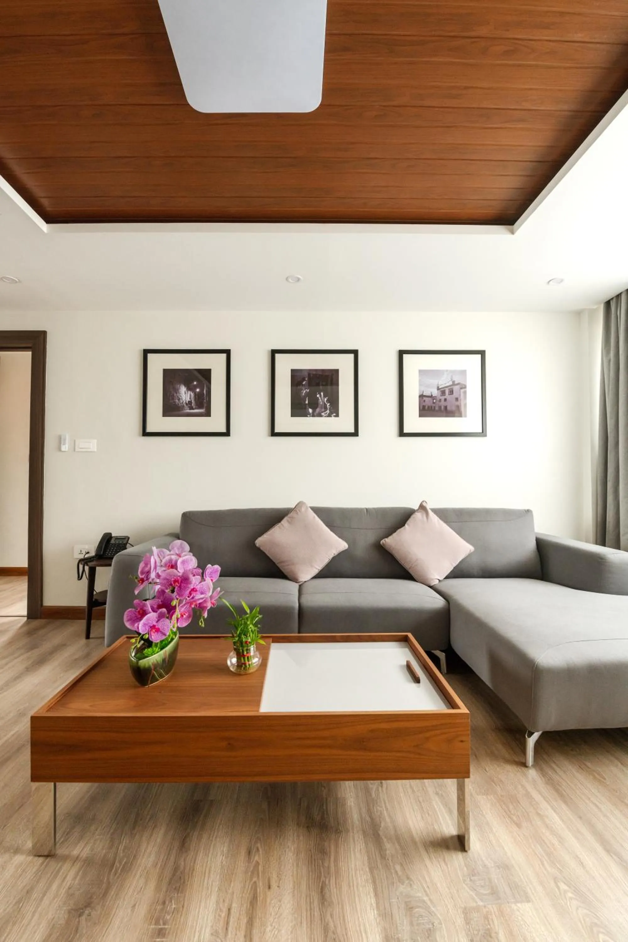 Living room in Mila Hotel