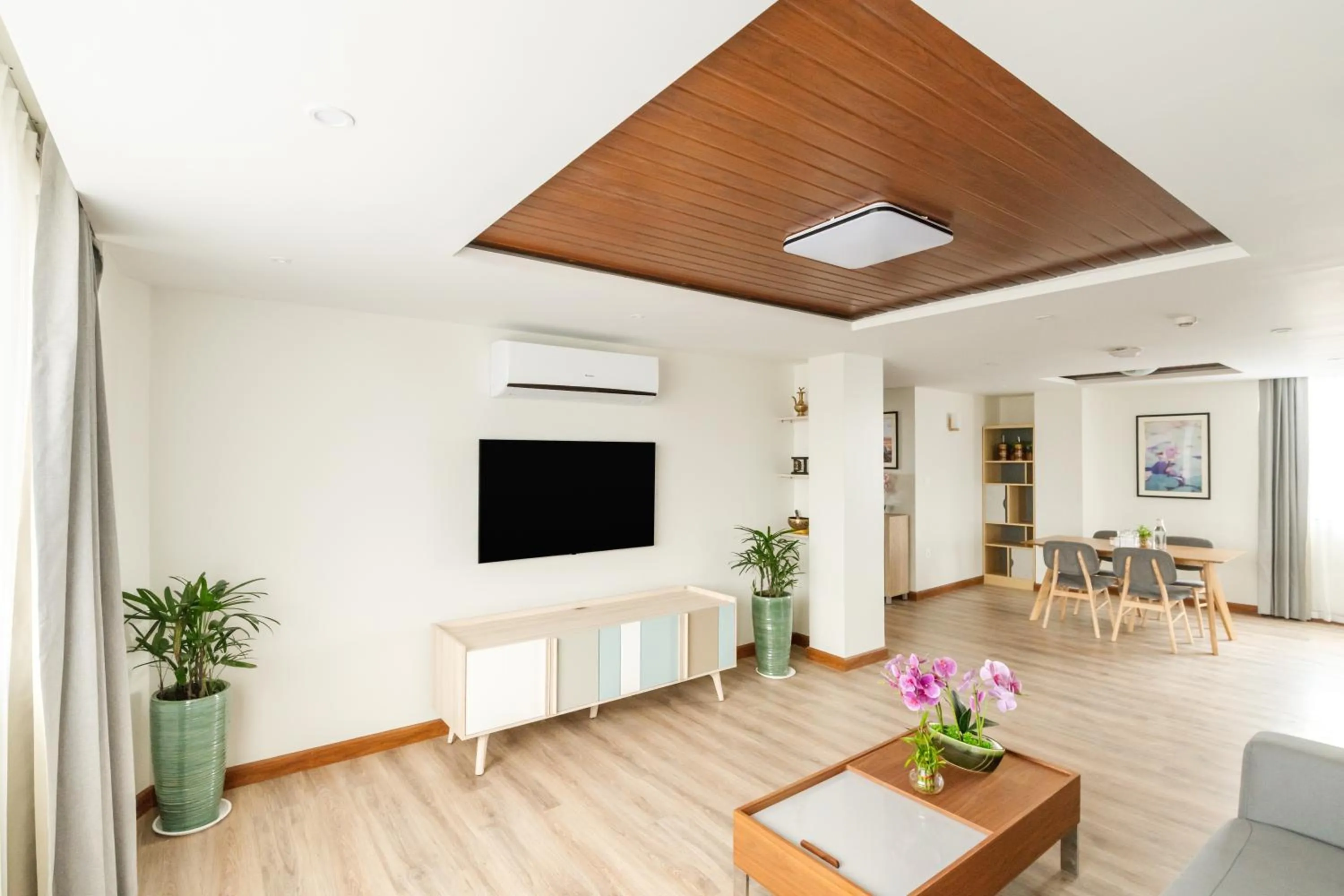 TV and multimedia in Mila Hotel