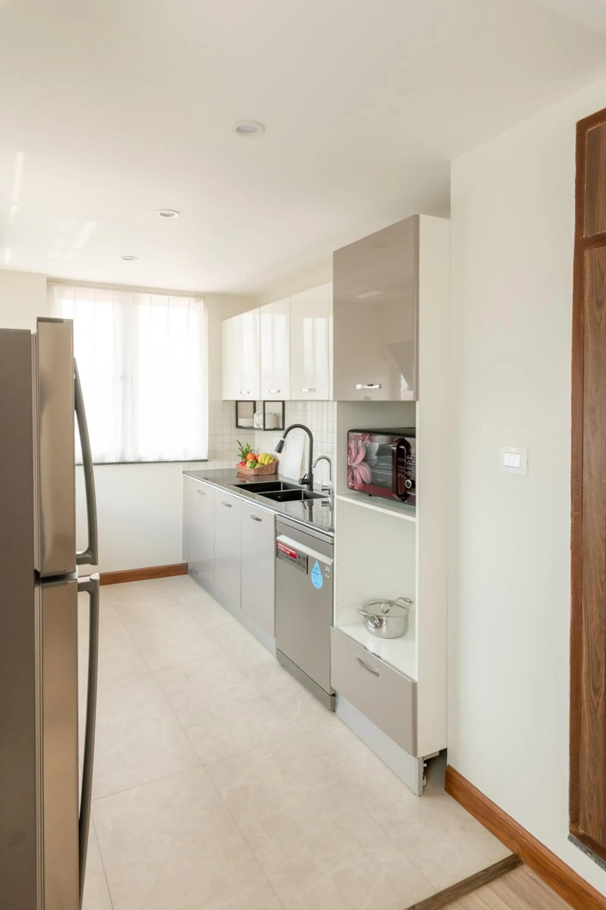 Kitchen or kitchenette in Mila Hotel