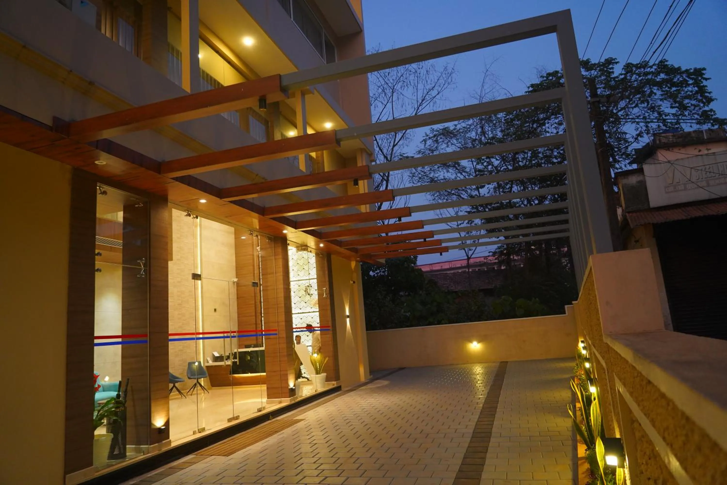 Facade/entrance in Hotel Bekal International