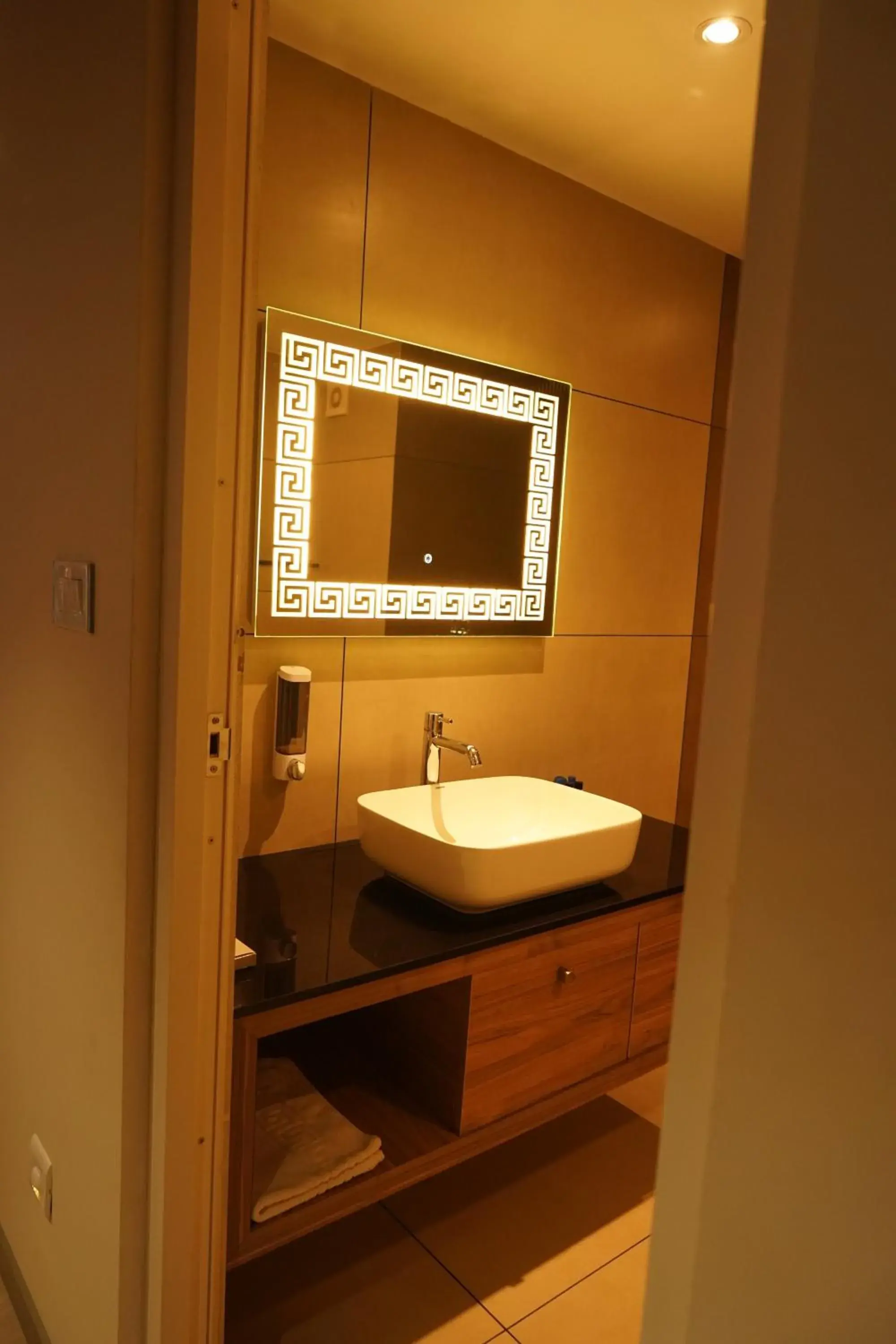 Twin Room in Hotel Bekal International Twin Room in Hotel Bekal International