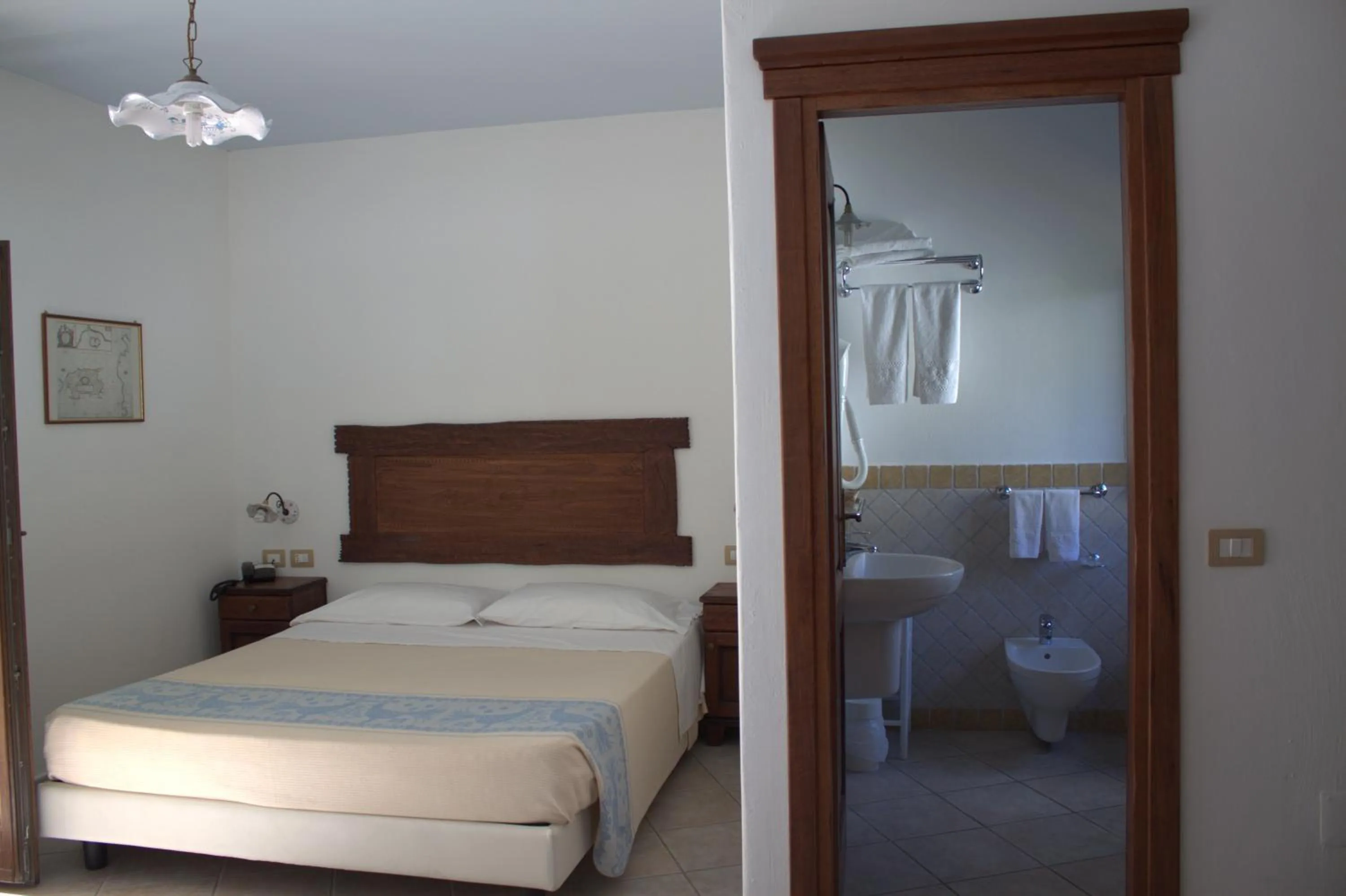 Photo of the whole room, Bed in Hotel Resort Nuraghe Arvu