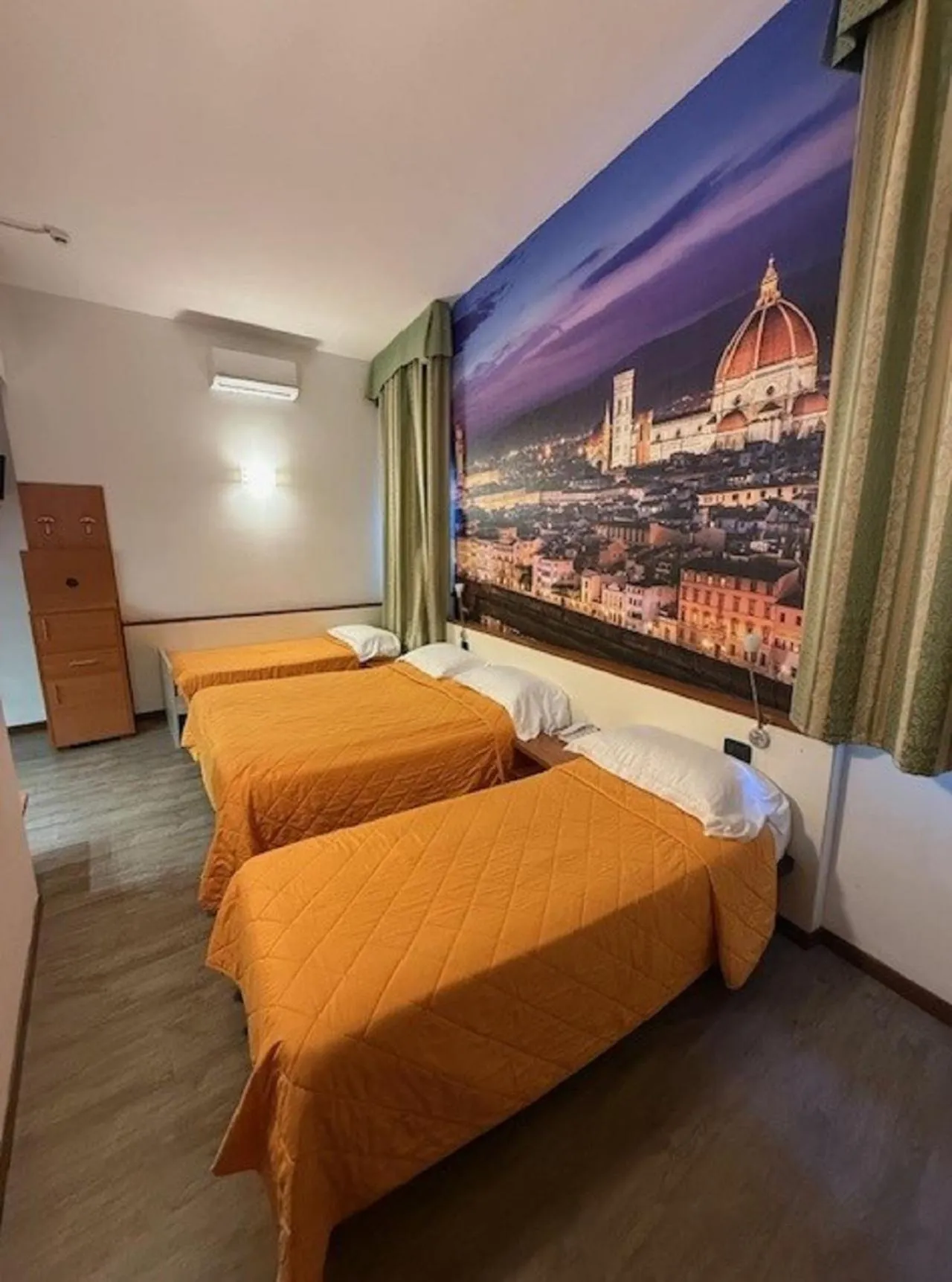 Bed in Hotel City Verona