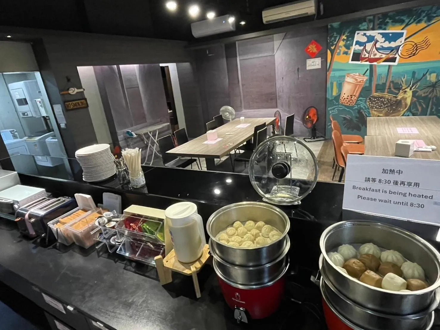 Restaurant/places to eat in Main Inn Taipei