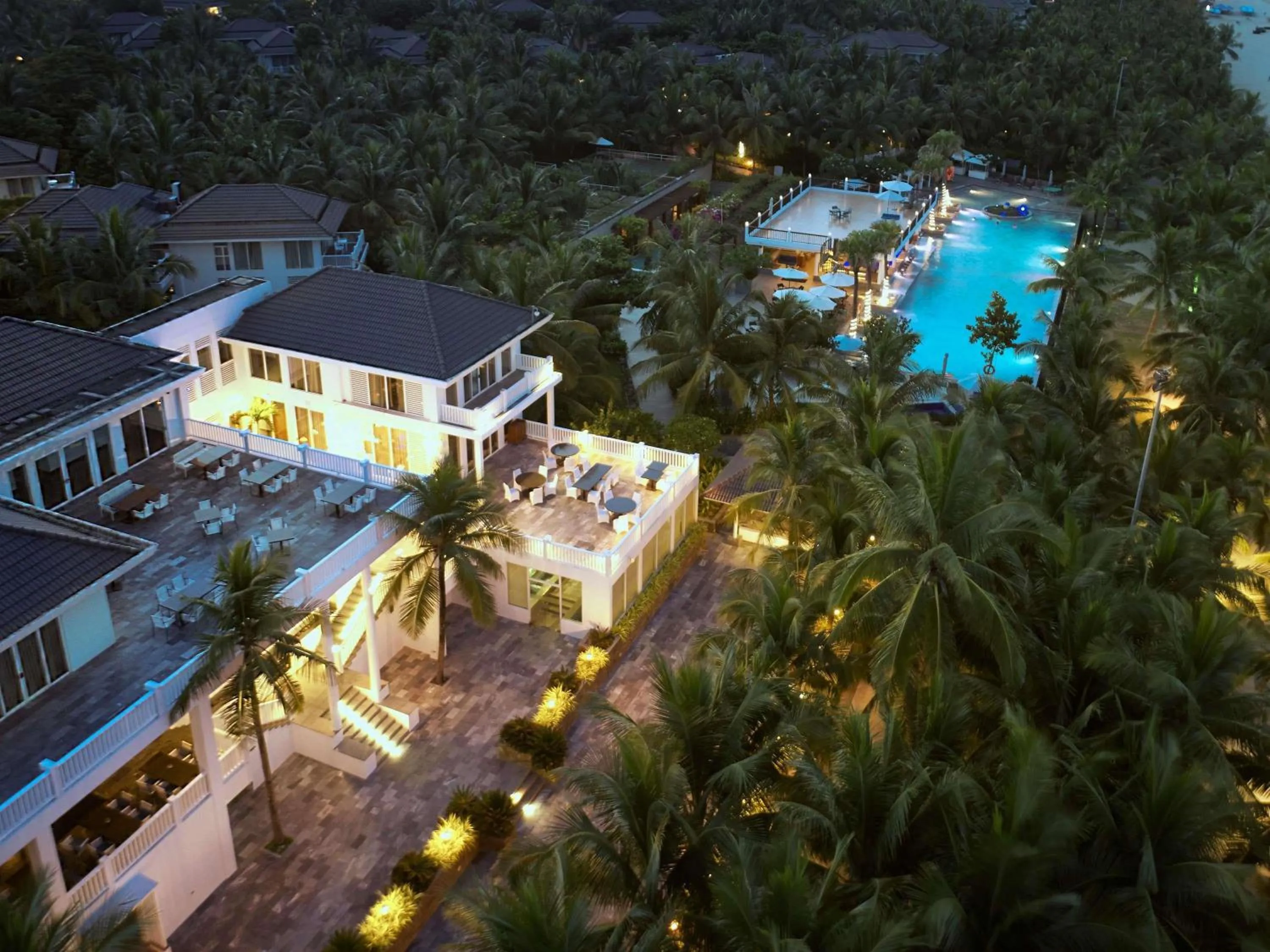 Restaurant/places to eat in Premier Village Danang Resort Managed By Accor