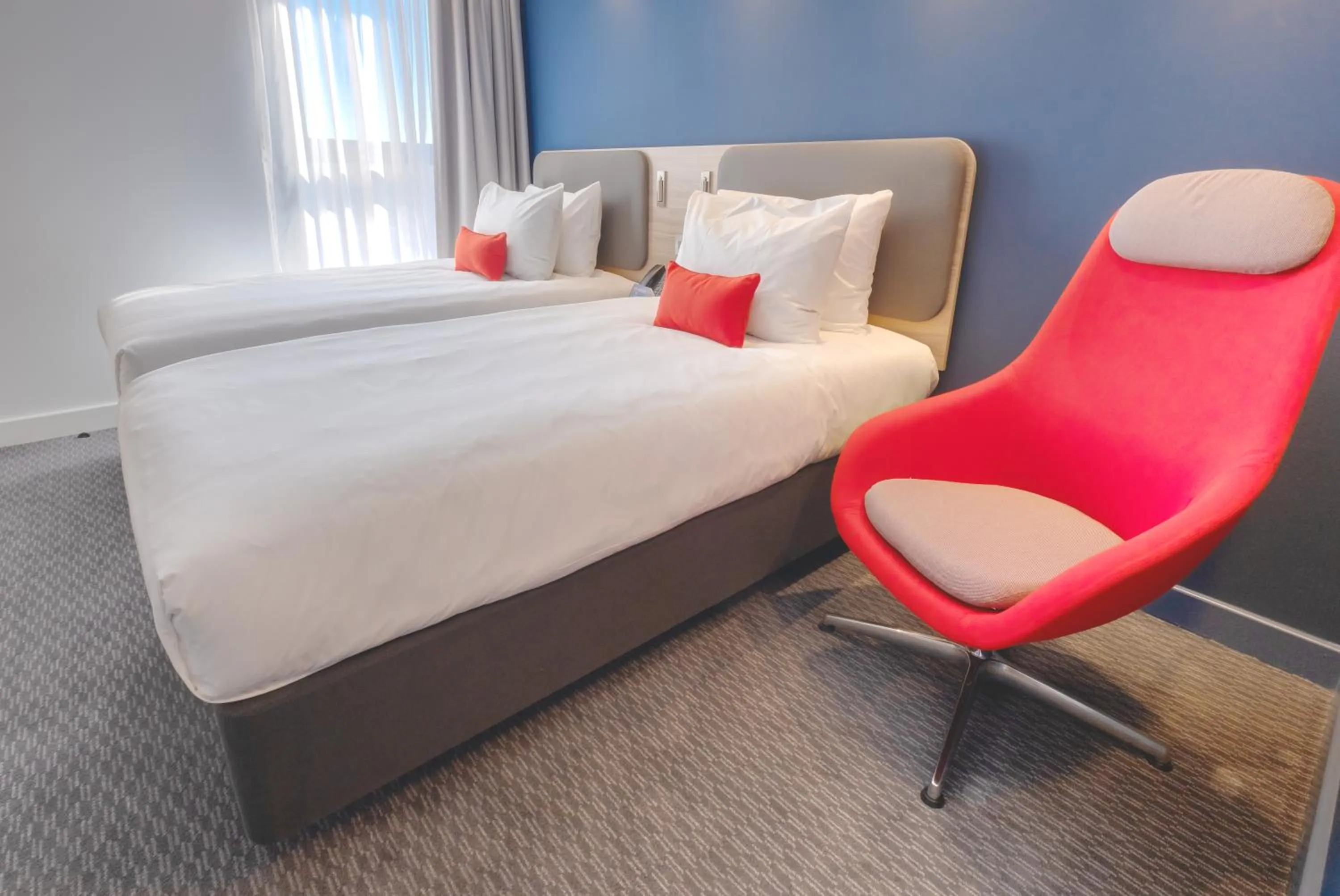 Bed in Holiday Inn Express - Fleet by IHG