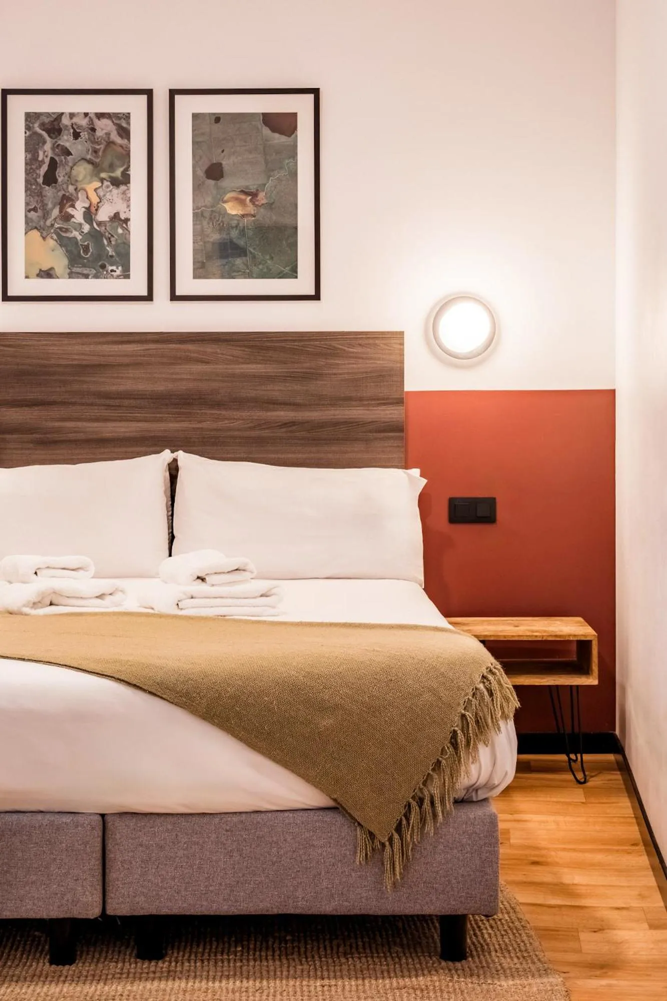 Bedroom, Bed in Bob W Arte