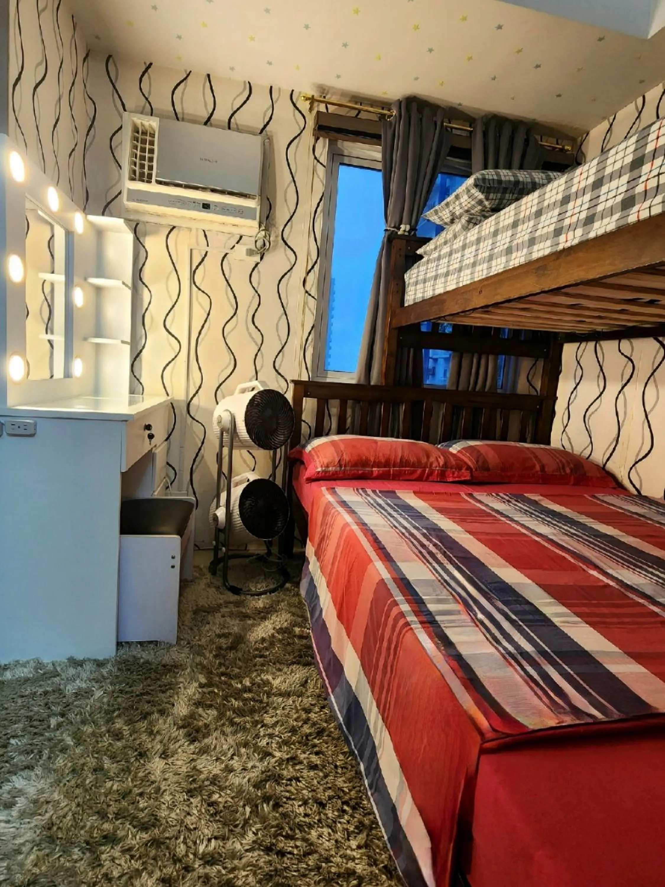 Bed in Elegant Studio at Grass Residences 1-5 persons only, Quezon City