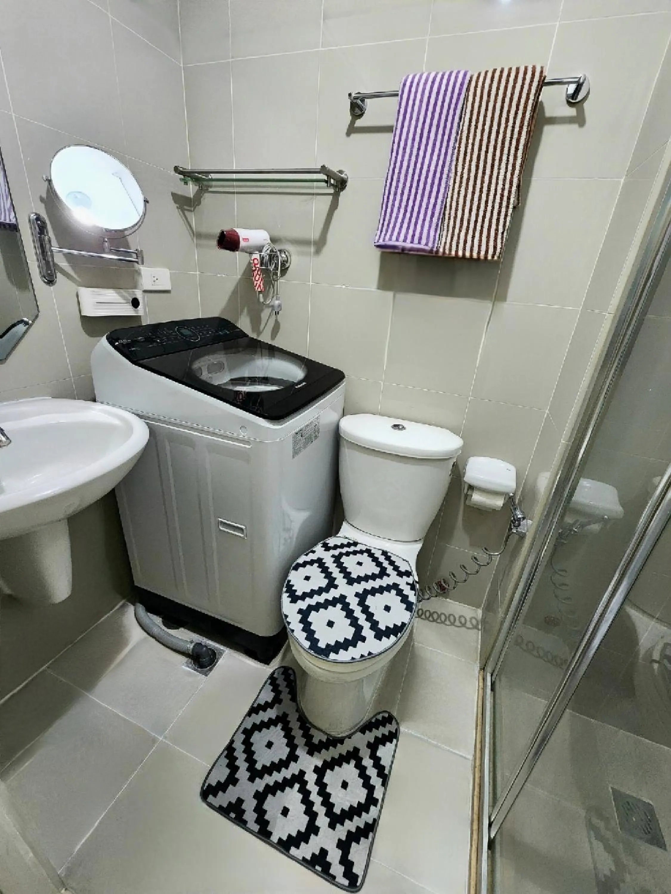 Shower in Elegant Studio at Grass Residences 1-5 persons only, Quezon City