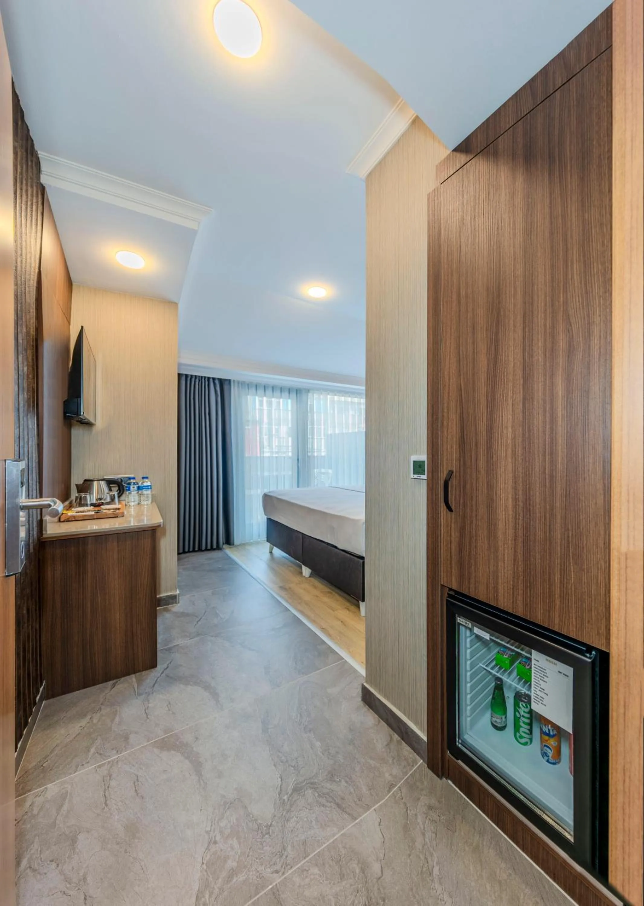 wardrobe, Bed in Hamitbey Hotel Yenikapı