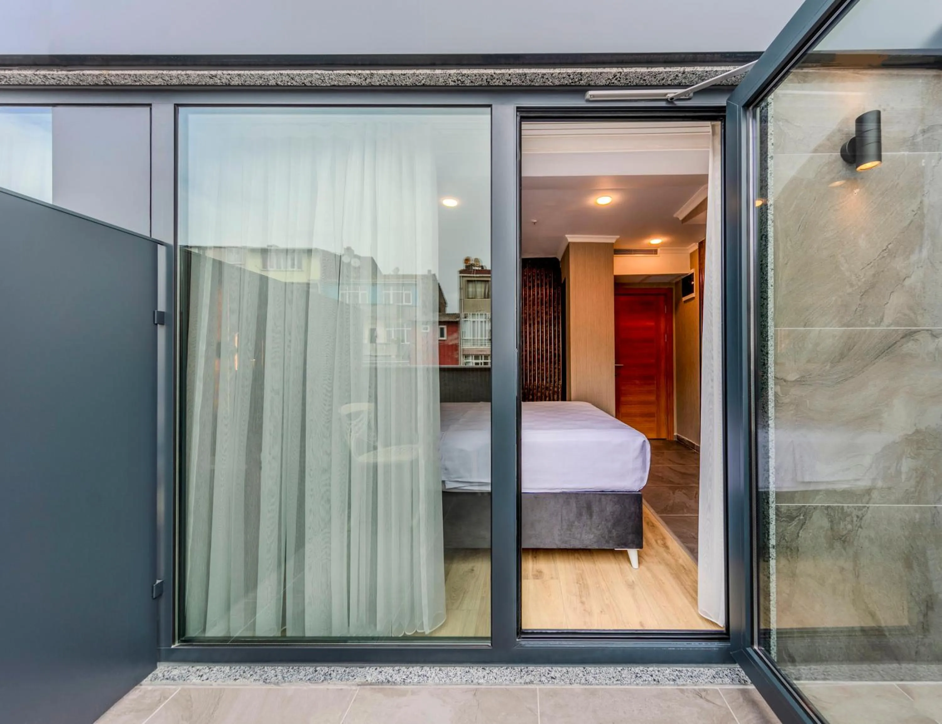 Photo of the whole room, Bed in Hamitbey Hotel Yenikapı