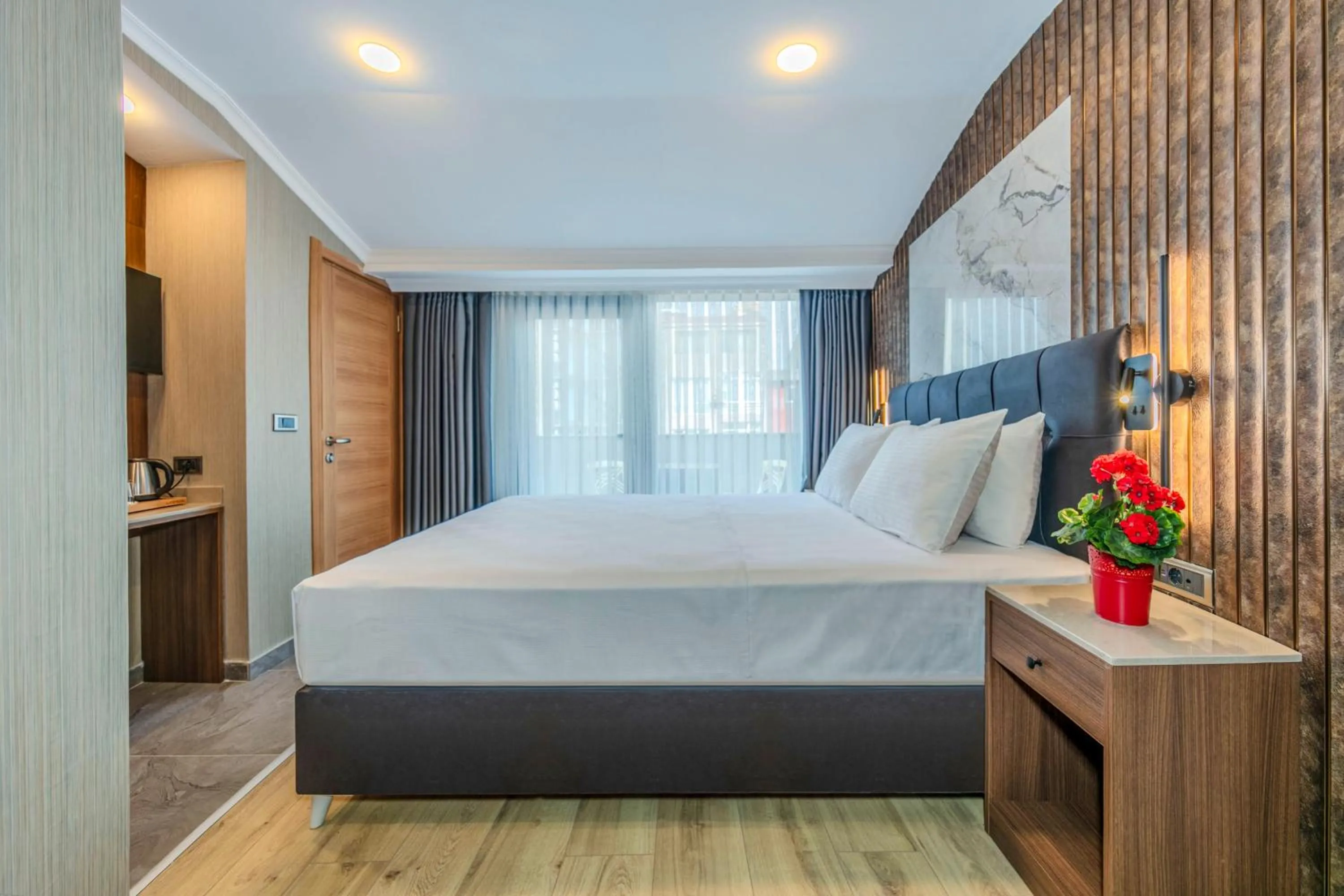 Photo of the whole room, Bed in Hamitbey Hotel Yenikapı