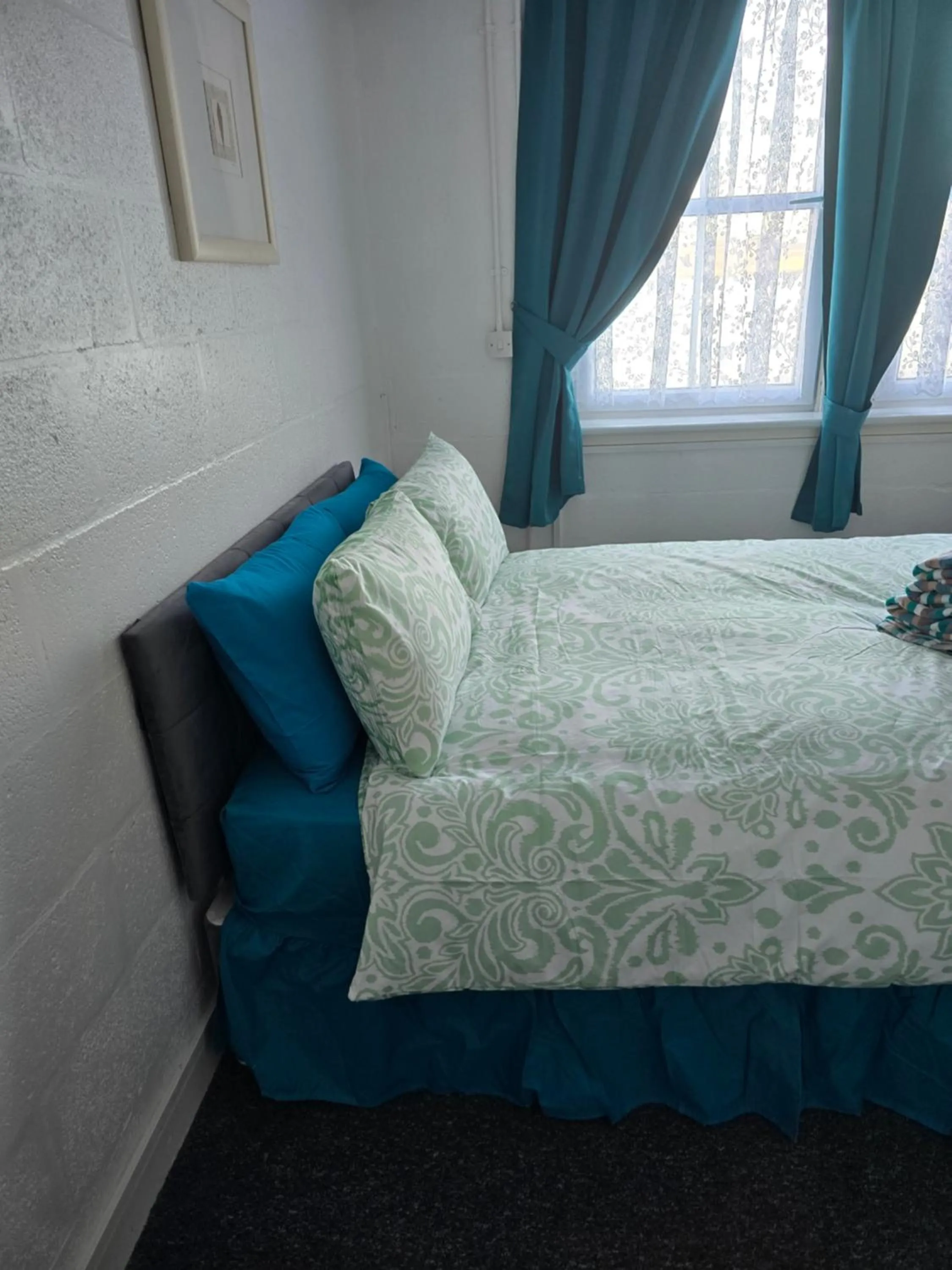 Bed in The Waterfront