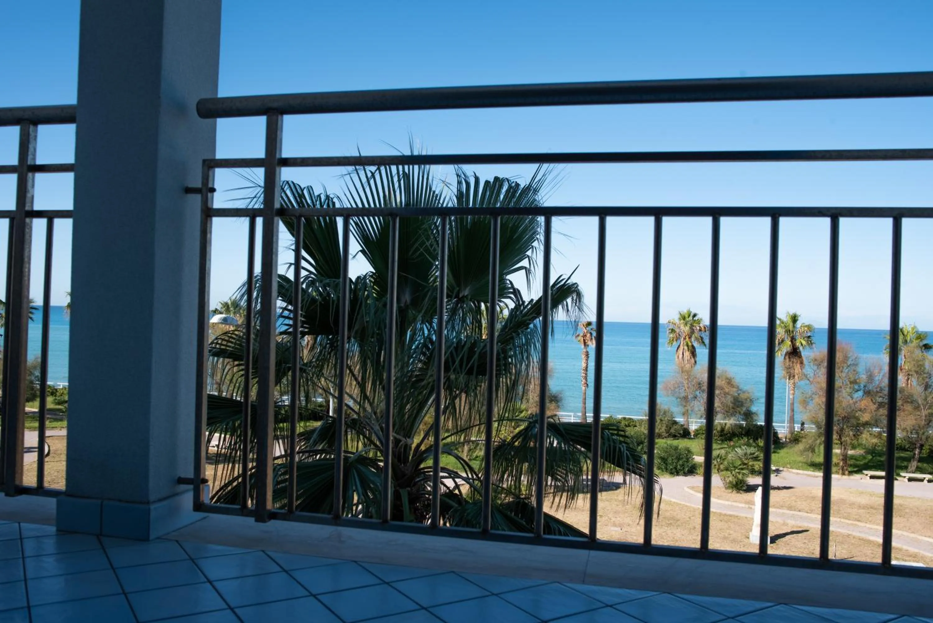 Sea view in Residence Miljunka