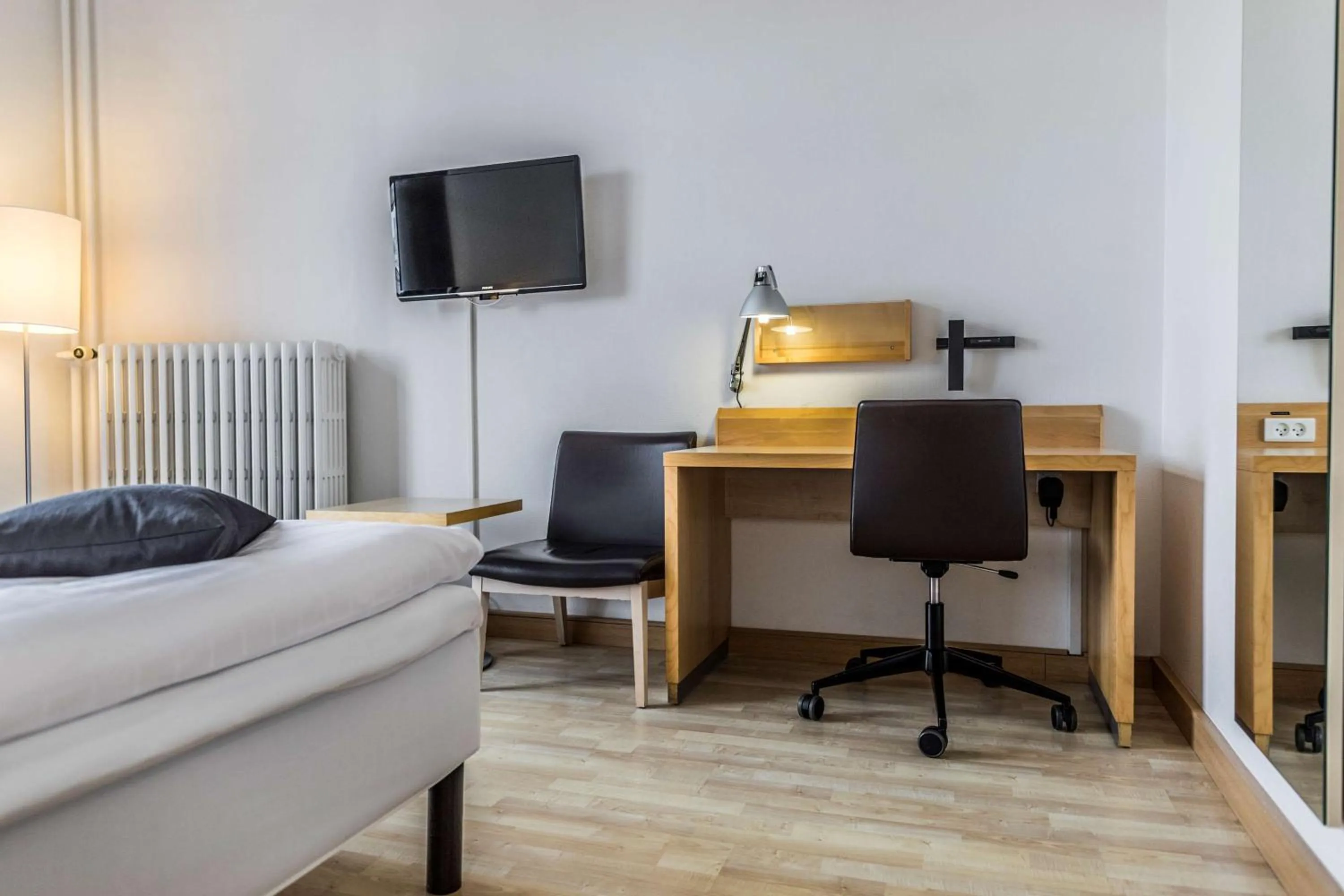 Bedroom in Scandic The Mayor