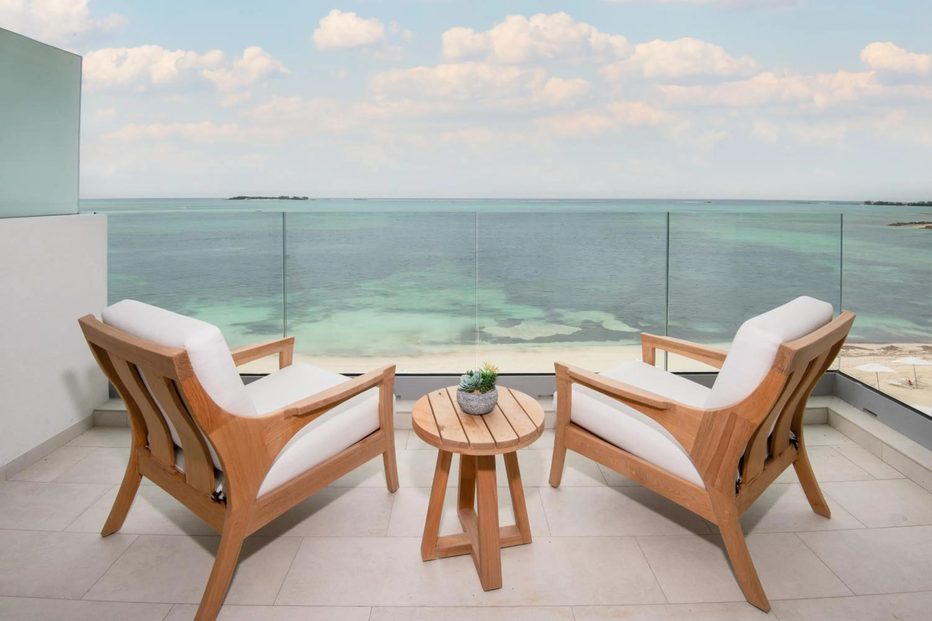 Balcony/Terrace in Goldwynn Resort & Residences