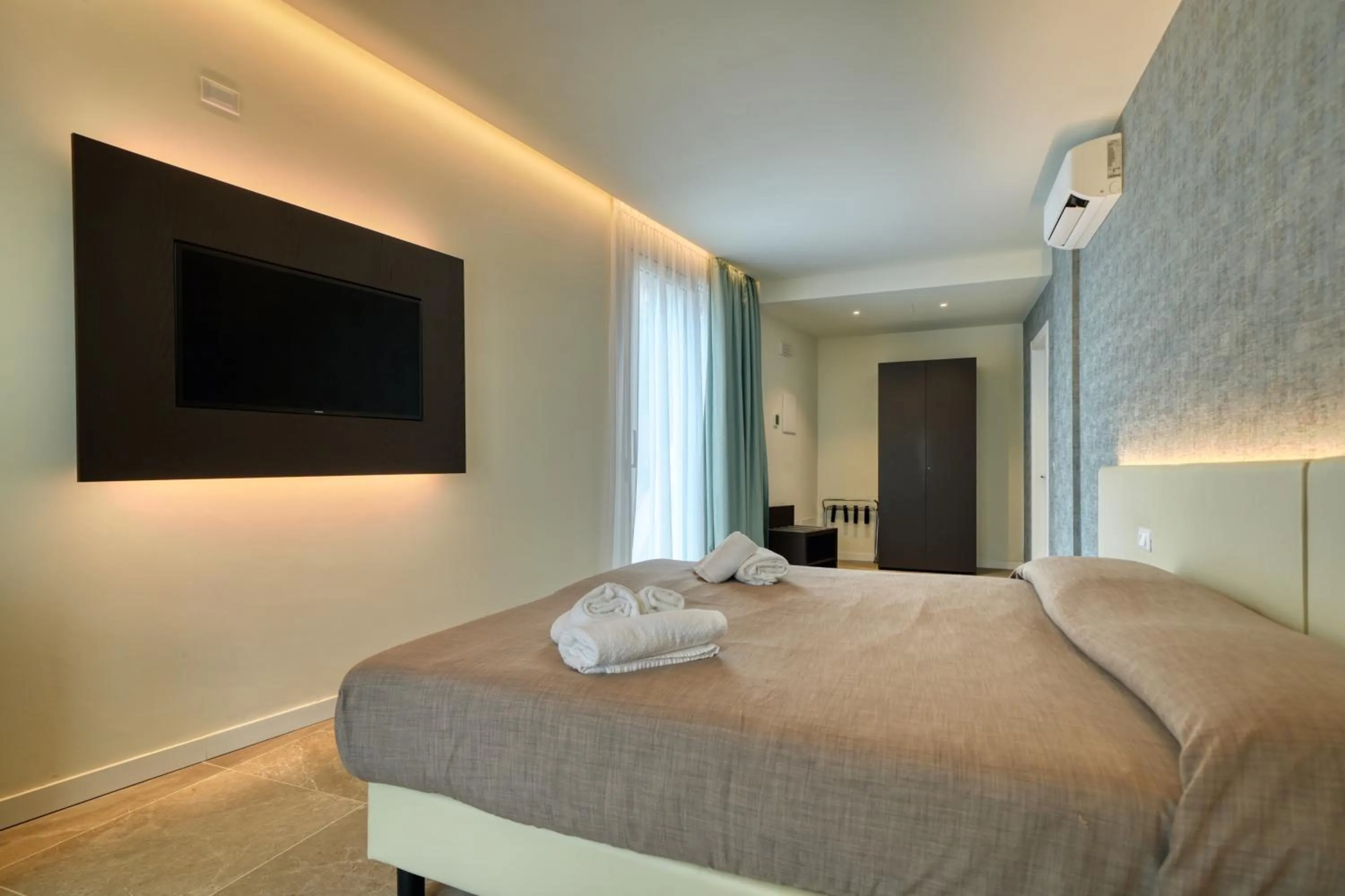 Bed in Hotel Palazzo del Garda & Spa