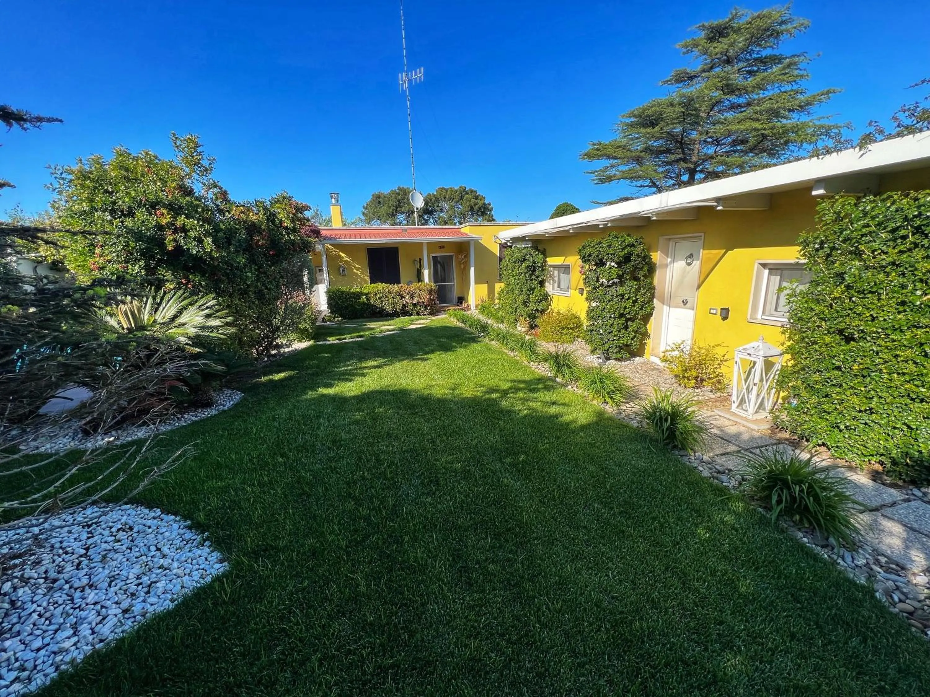 Property building in La Casa