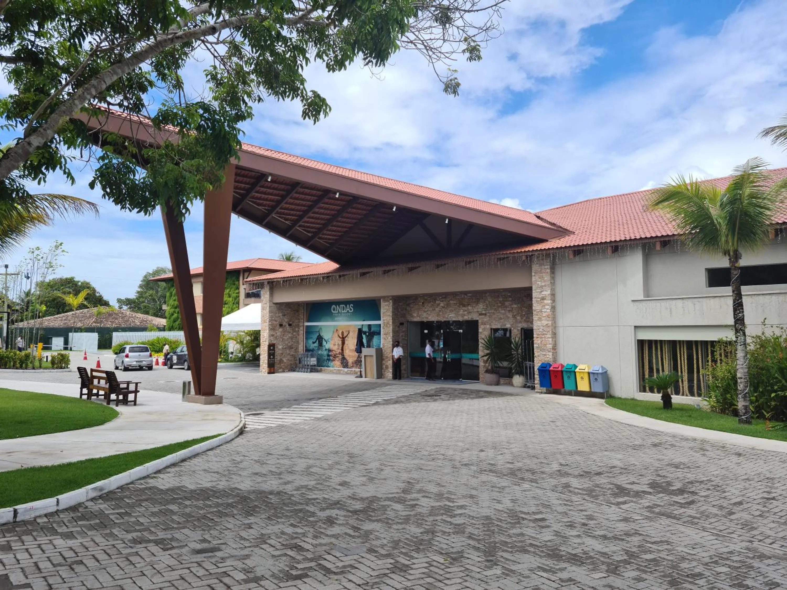 Facade/entrance in Ondas Praia Resort