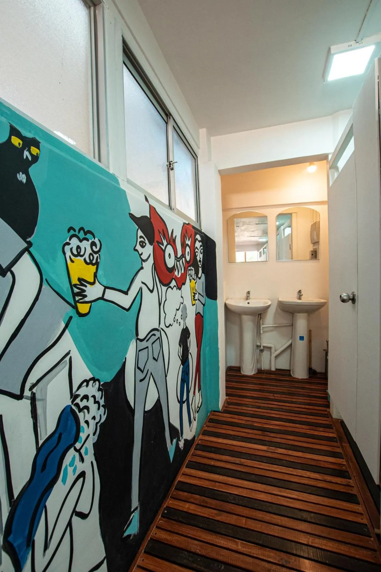 Restaurant/places to eat in Hostal Copart