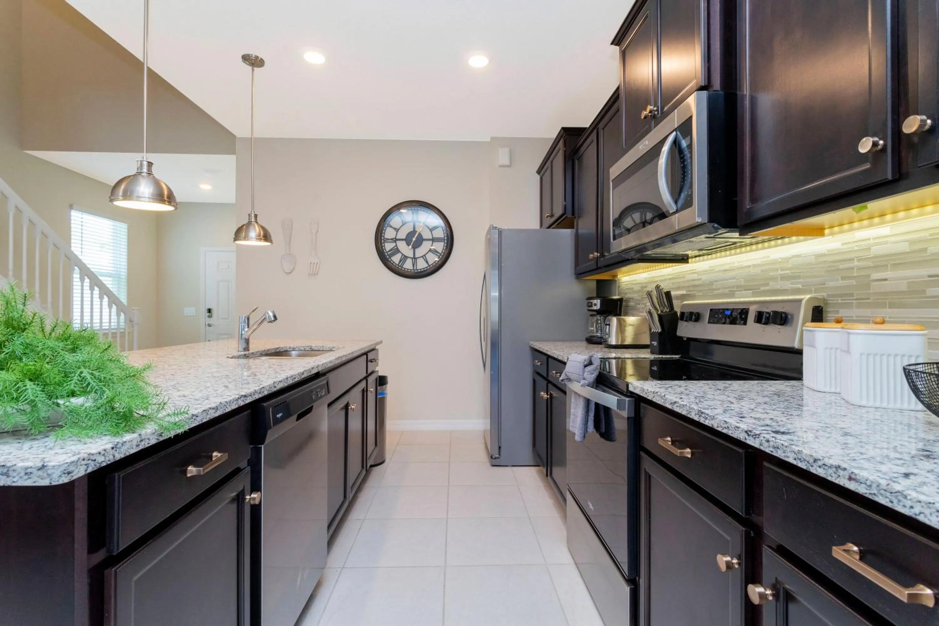 Kitchen or kitchenette in 7-bed w Pool, Game Room and Free Resort Access