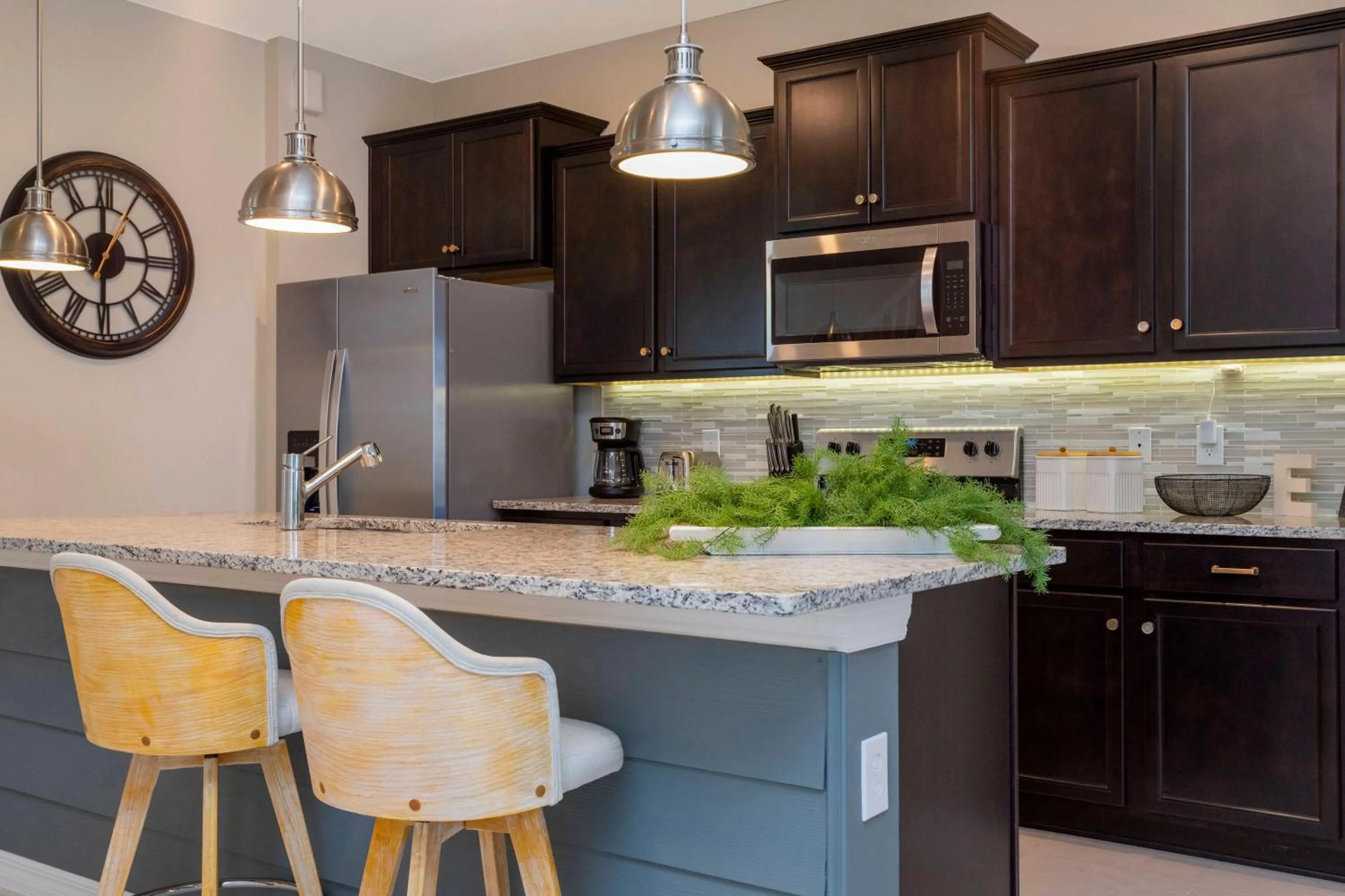 Kitchen or kitchenette in 7-bed w Pool, Game Room and Free Resort Access