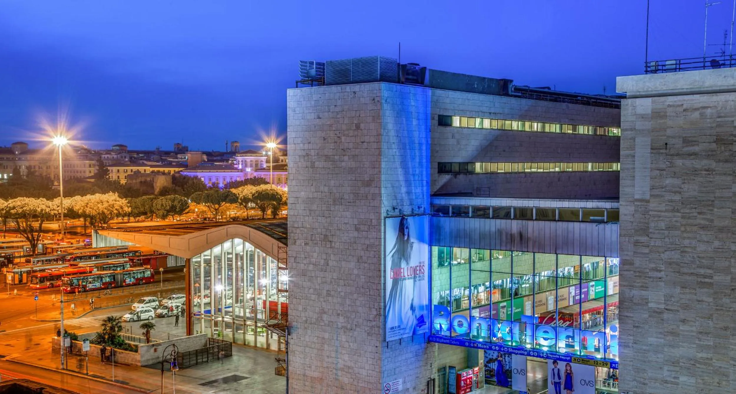 Property building in Hotel Gioberti