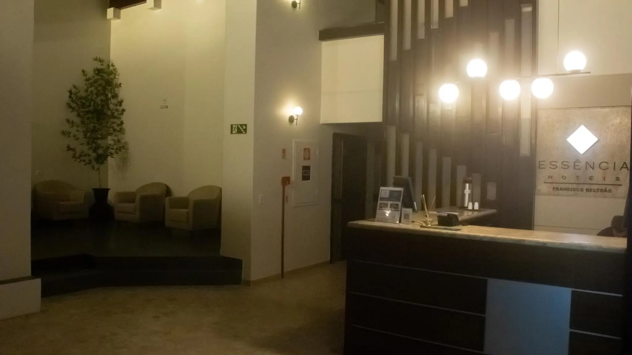 Lobby or reception in Essência Hotel Francisco Beltrão