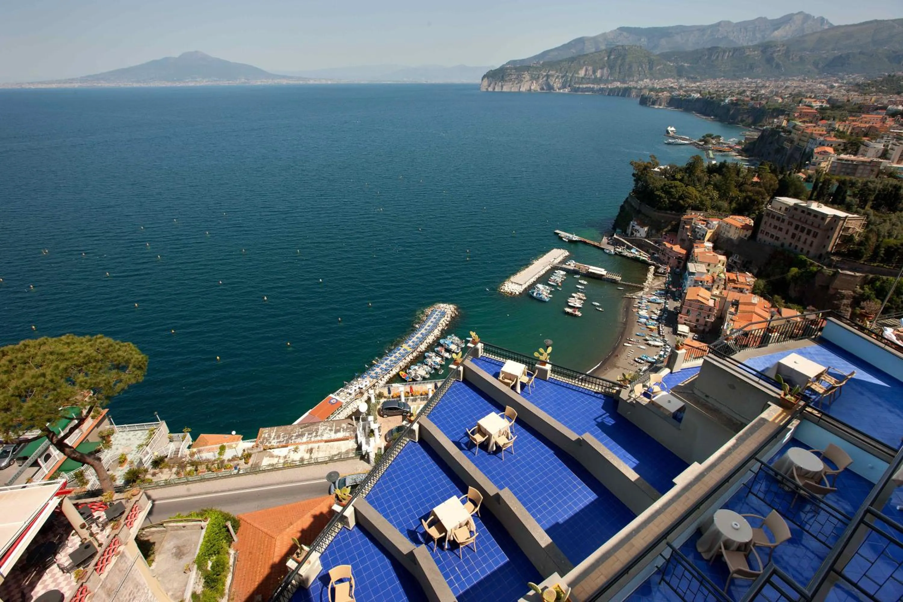 Day in Hotel Bristol