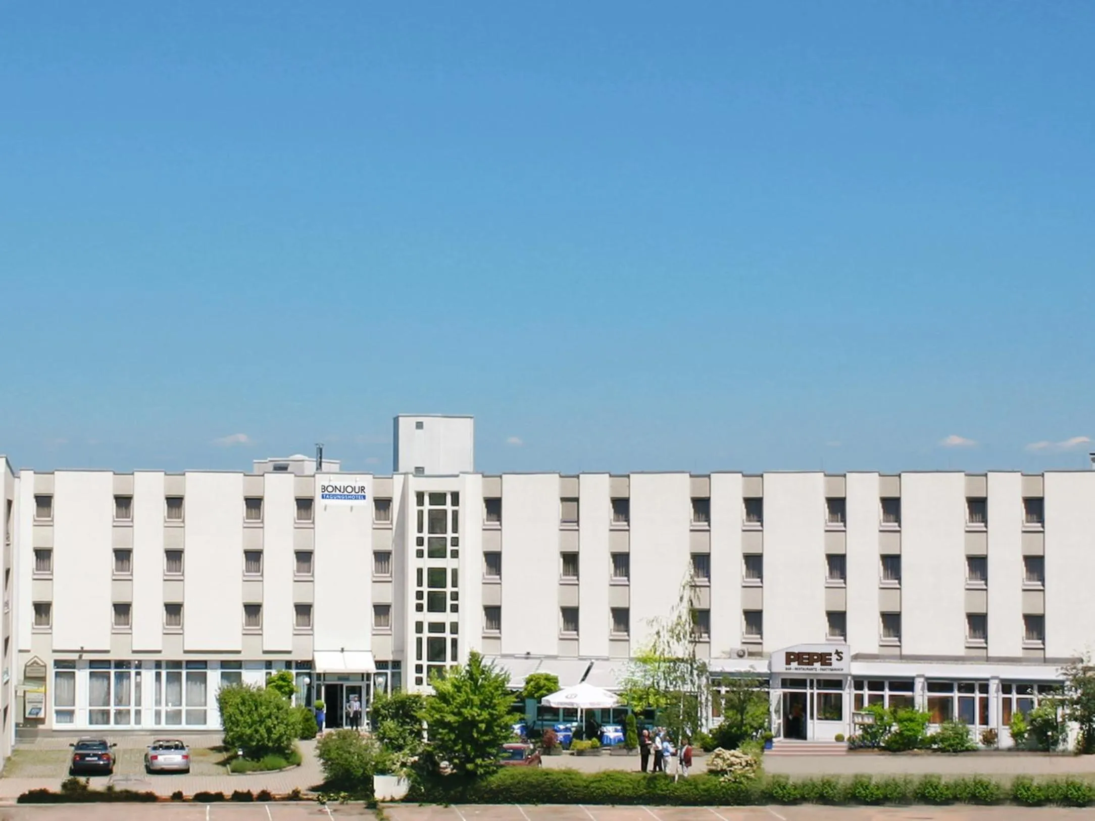 Facade/entrance in bonjour Tagungshotel Stuttgart-Gerlingen
