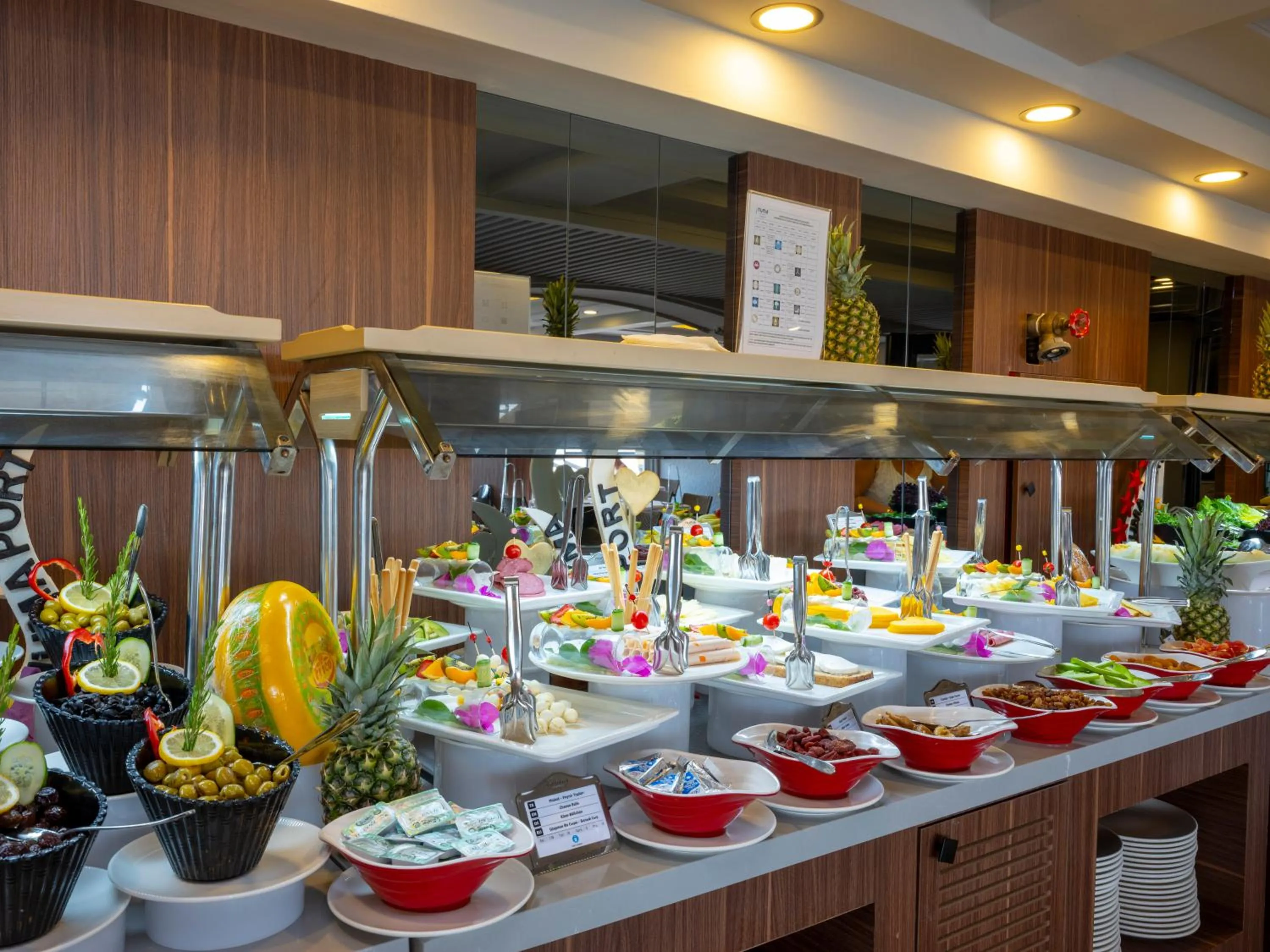 Breakfast in Numa Port Hotel