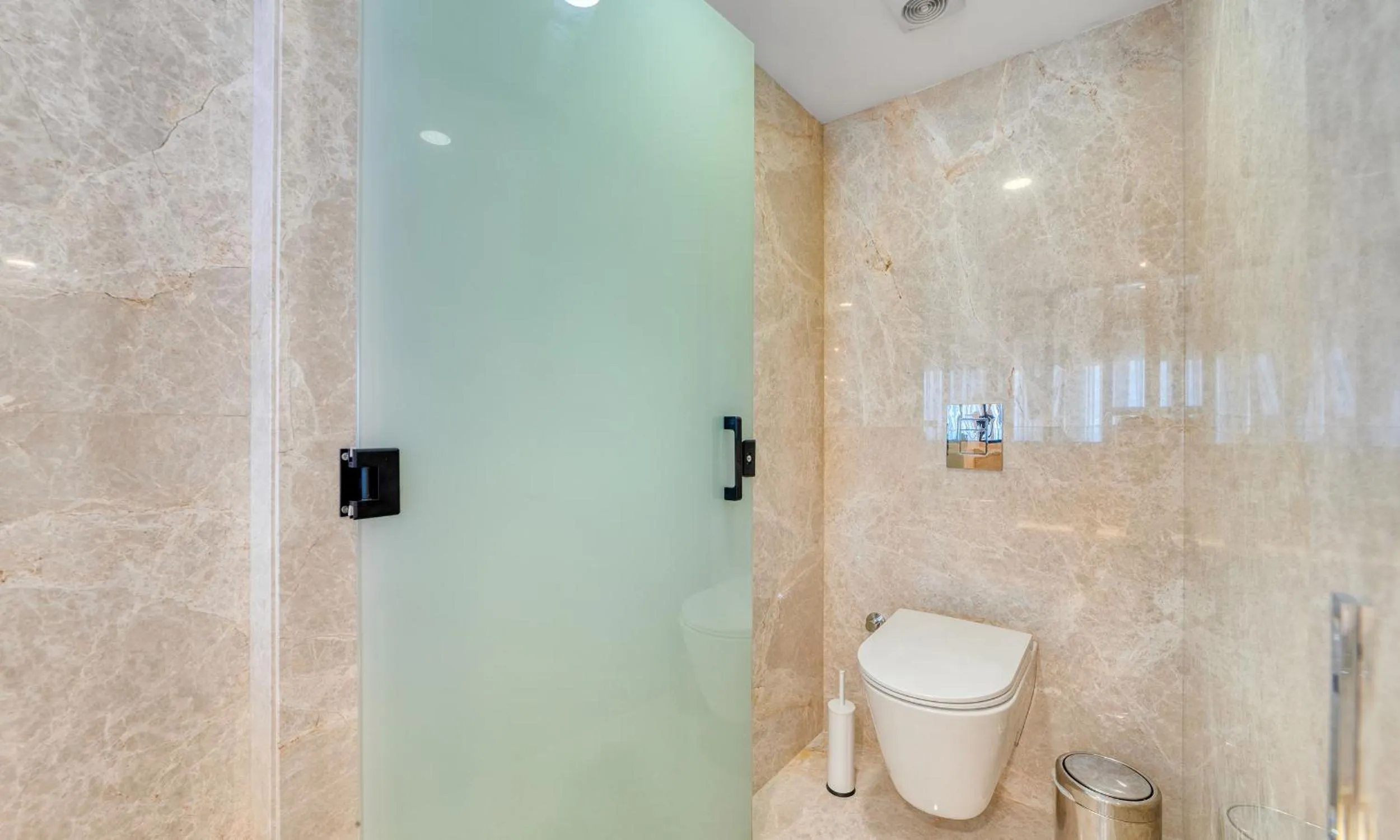 Bathroom in Numa Port Hotel