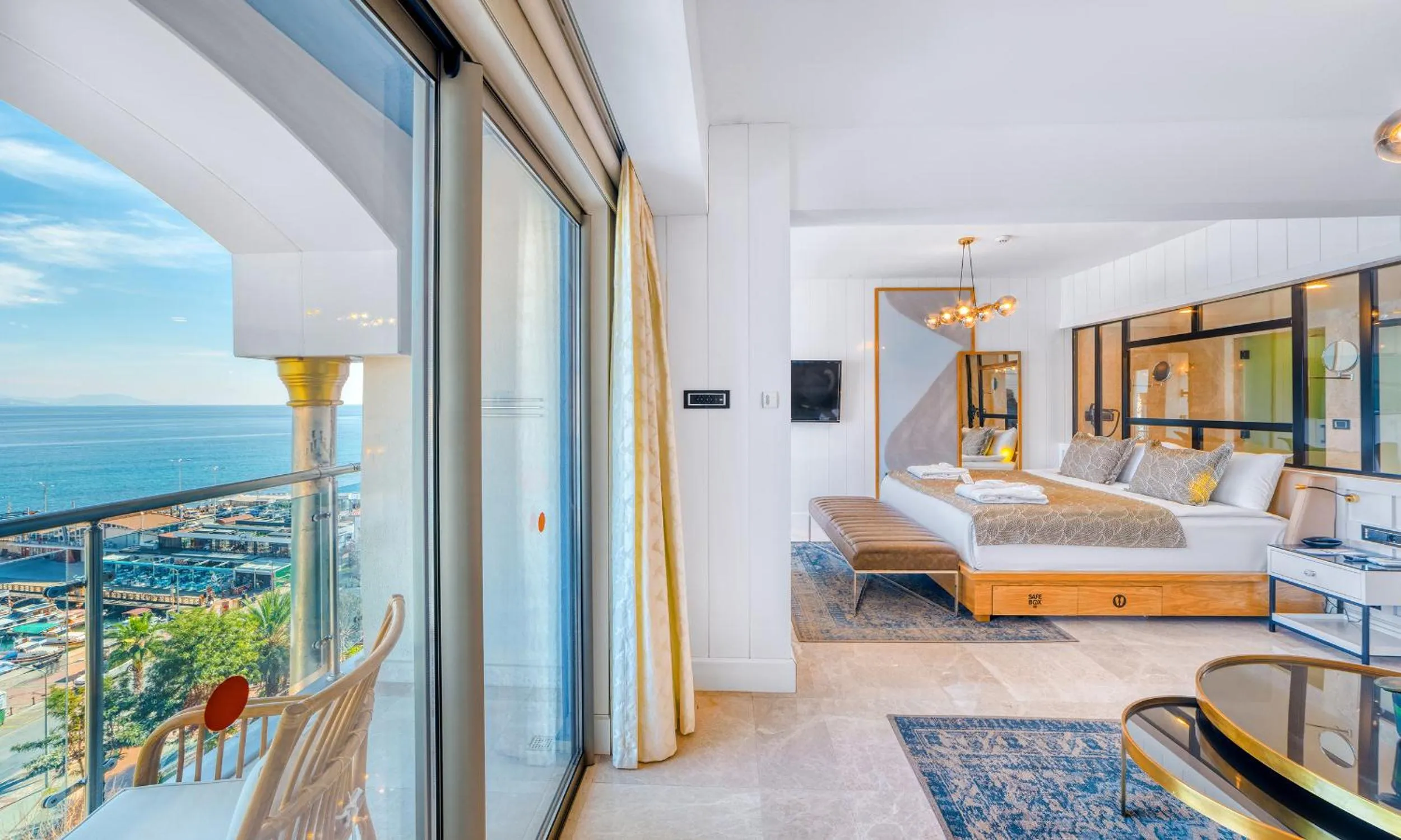 Bedroom, Bed in Numa Port Hotel