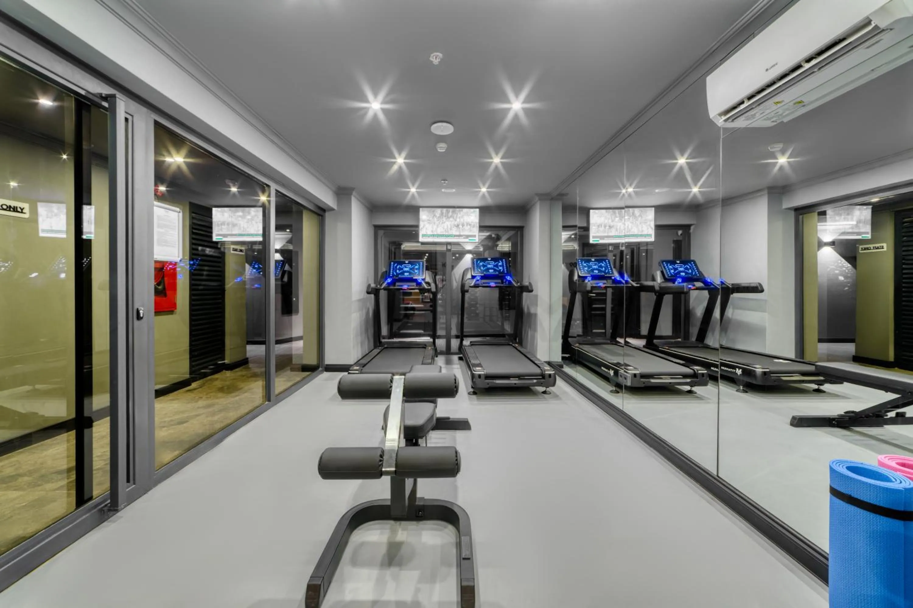 Fitness centre/facilities in Numa Port Hotel