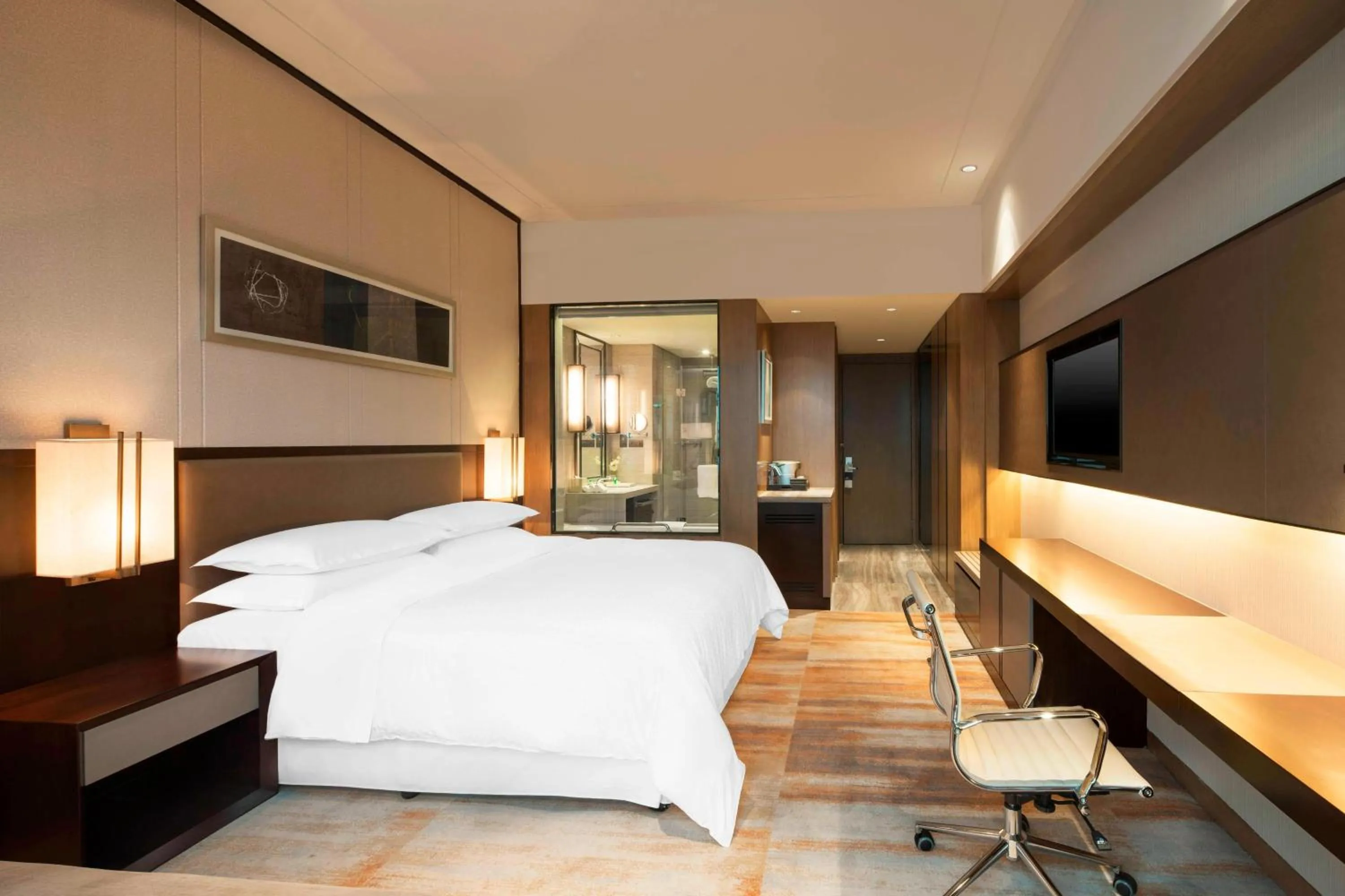 Photo of the whole room, Bed in Four Points by Sheraton Hefei Shushan