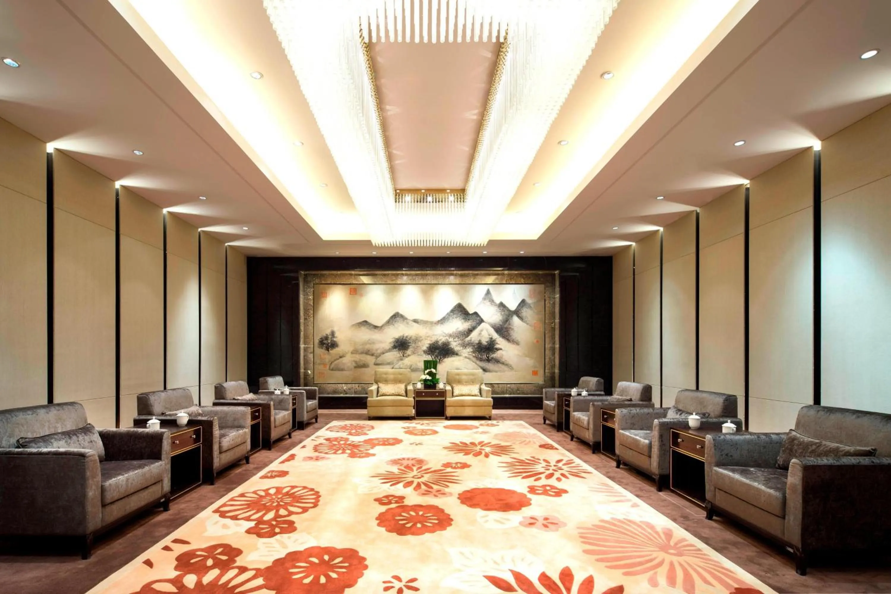 Meeting/conference room in Four Points by Sheraton Hefei Shushan