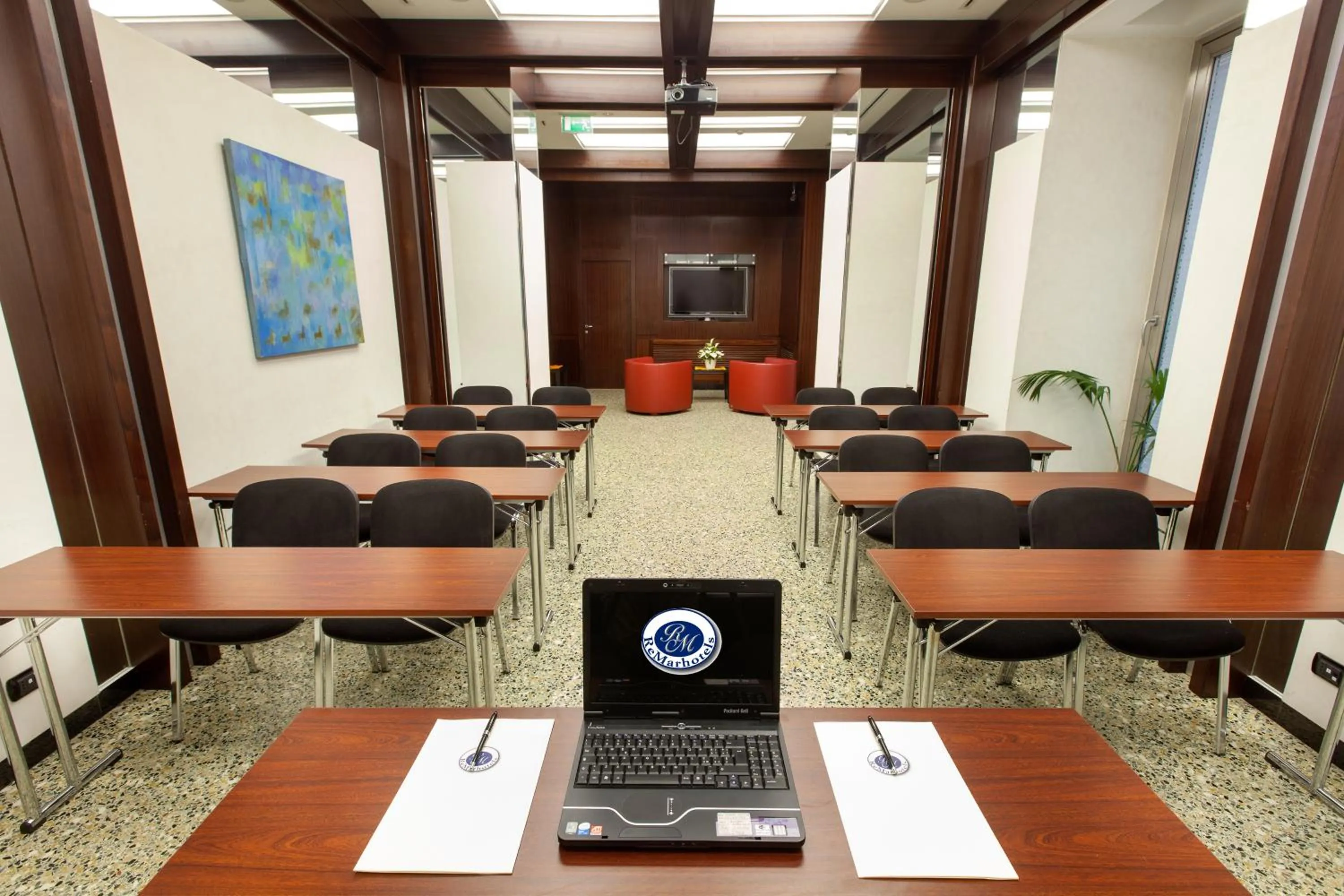 Business facilities in Hotel Genova