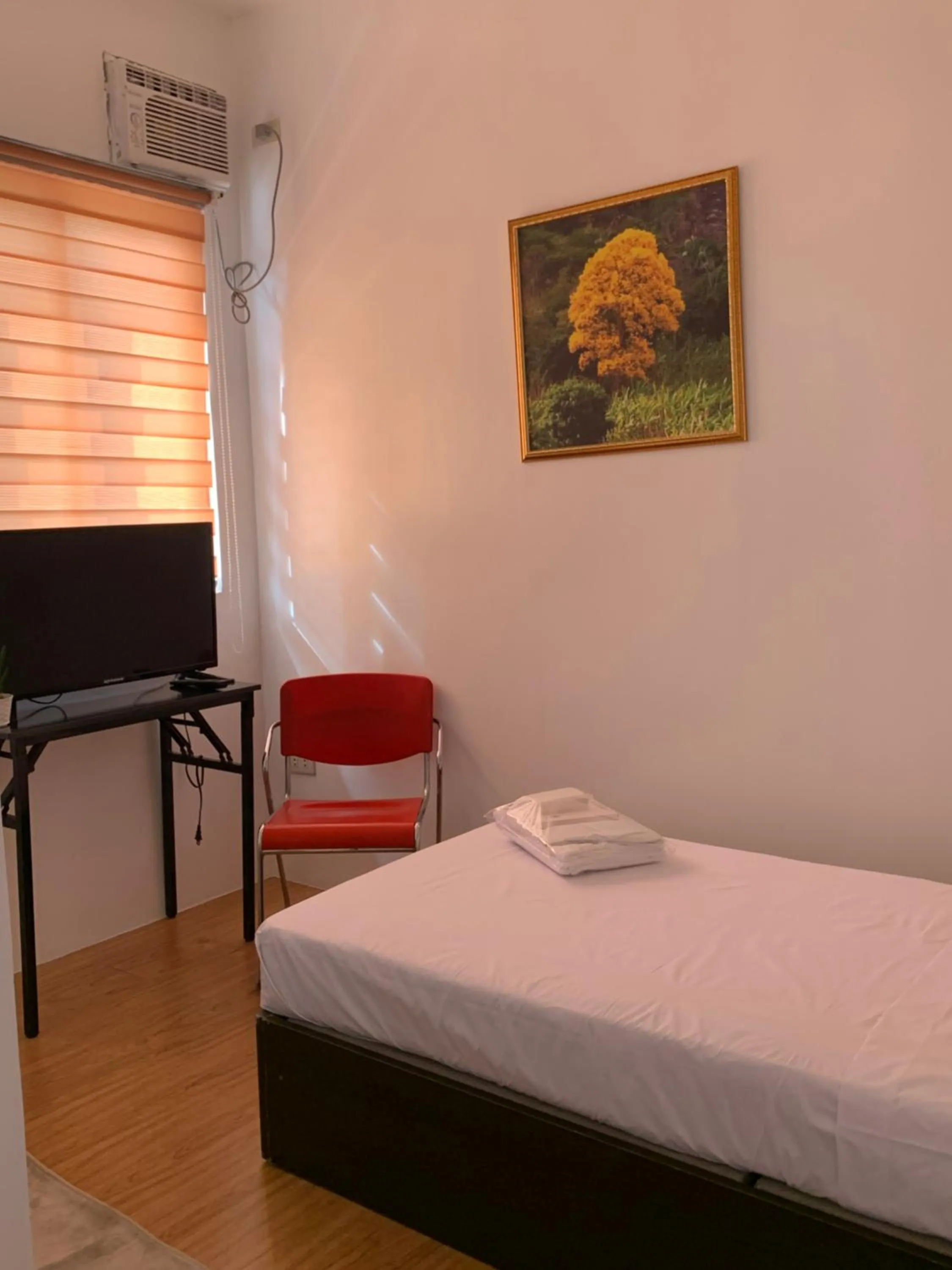 TV and multimedia, Bed in VRT Brilliant Hotel