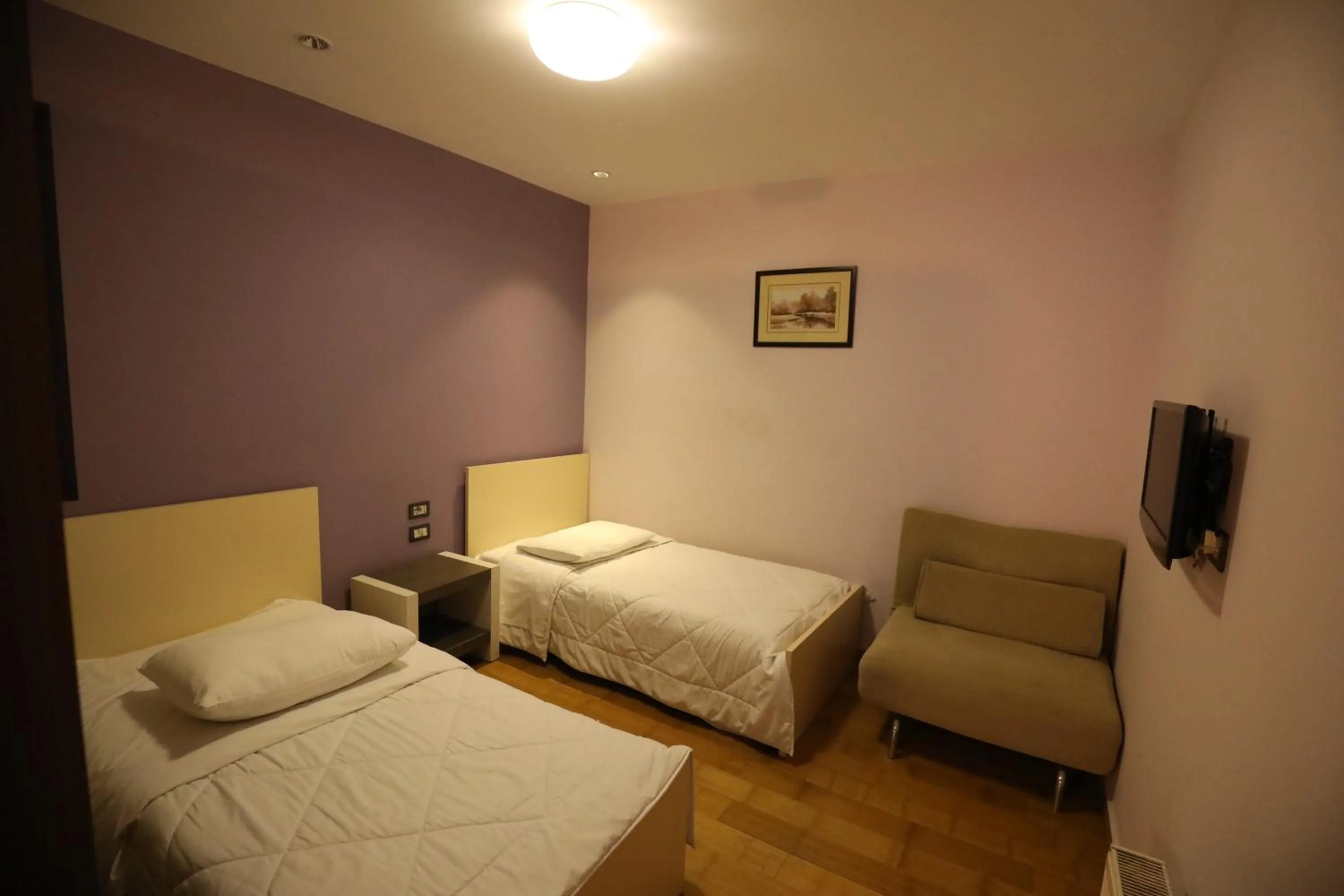 Bedroom, Bed in Hotel 1 Maji