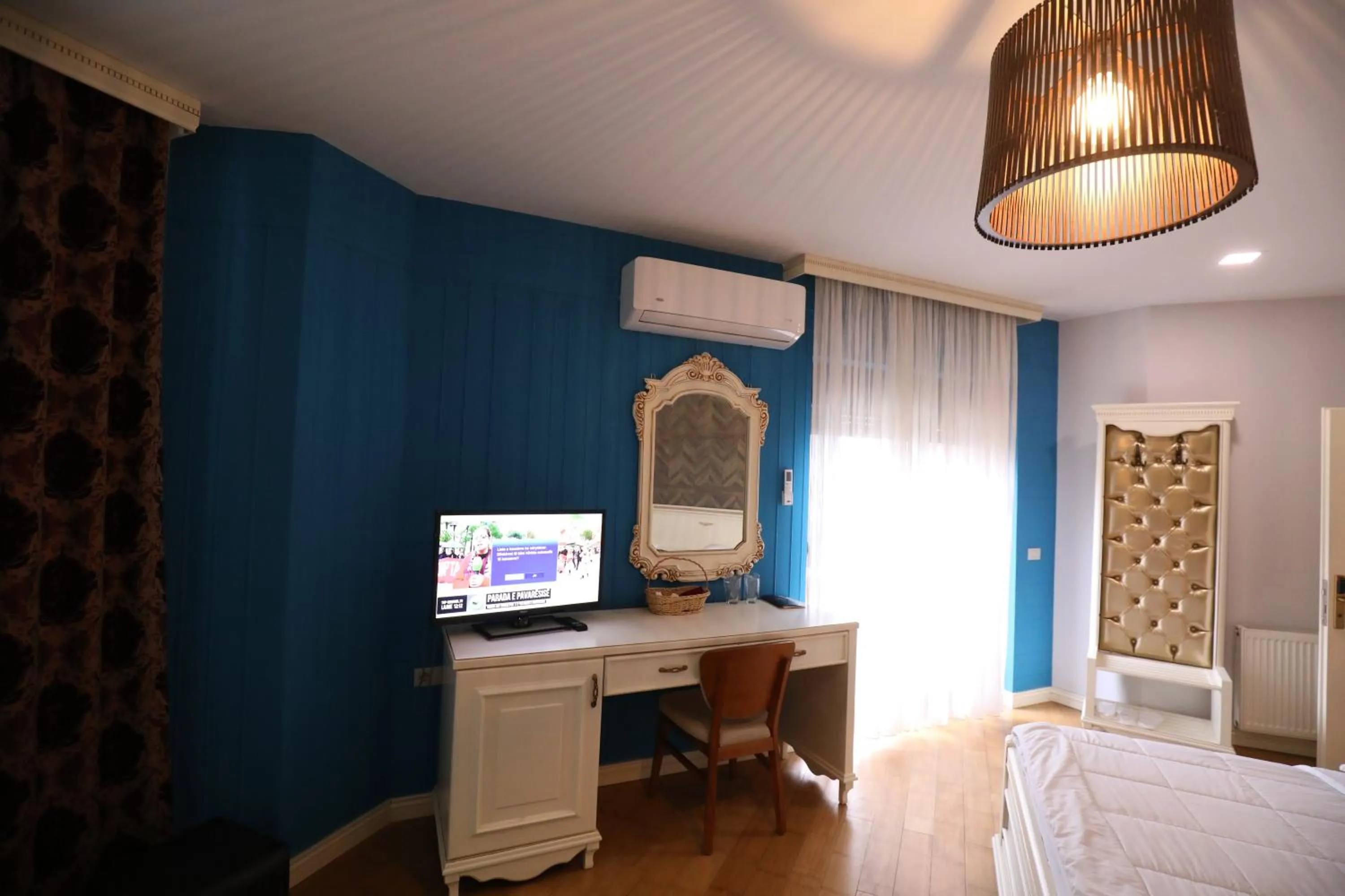 Photo of the whole room, Bed in Hotel 1 Maji