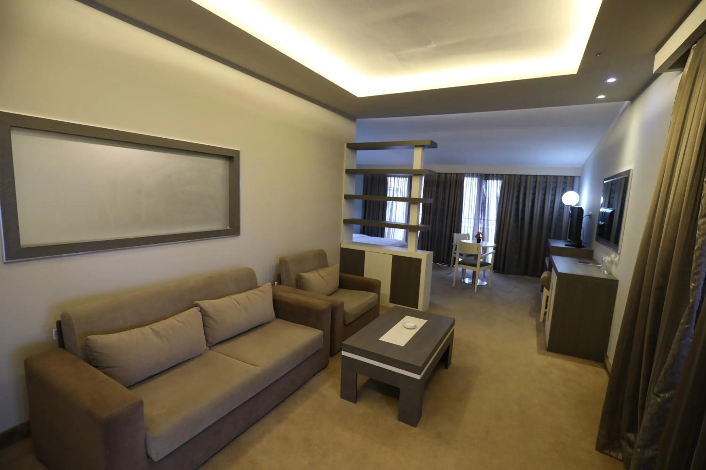 TV and multimedia in Hotel 1 Maji