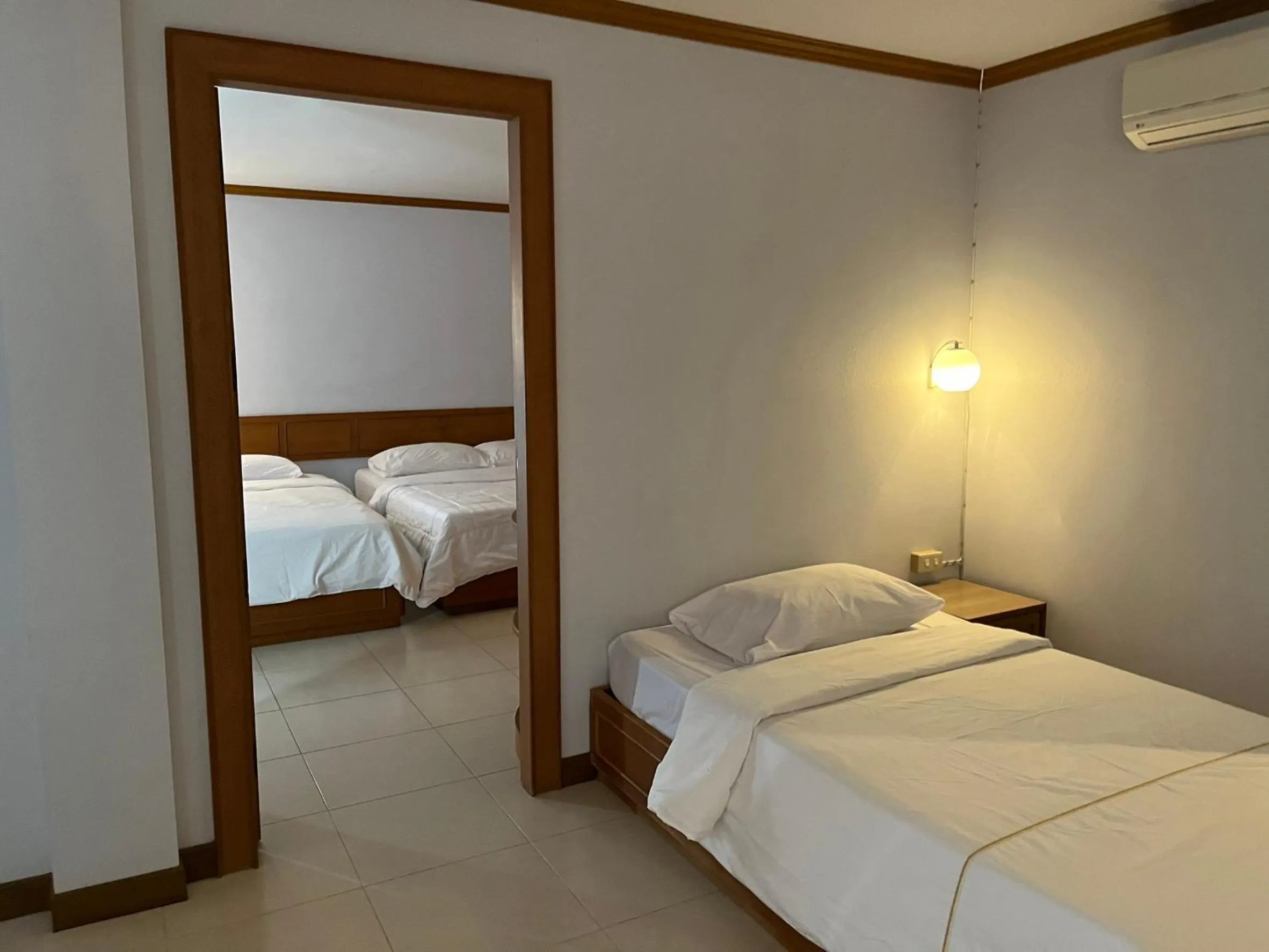 Bed in Naraigrand Hotel (โรงแรมนารายณ์แกรนด์)