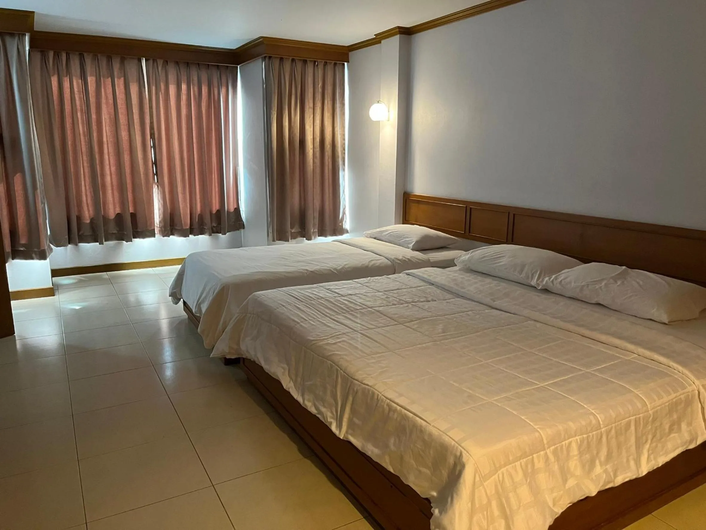 Bed in Naraigrand Hotel (โรงแรมนารายณ์แกรนด์)