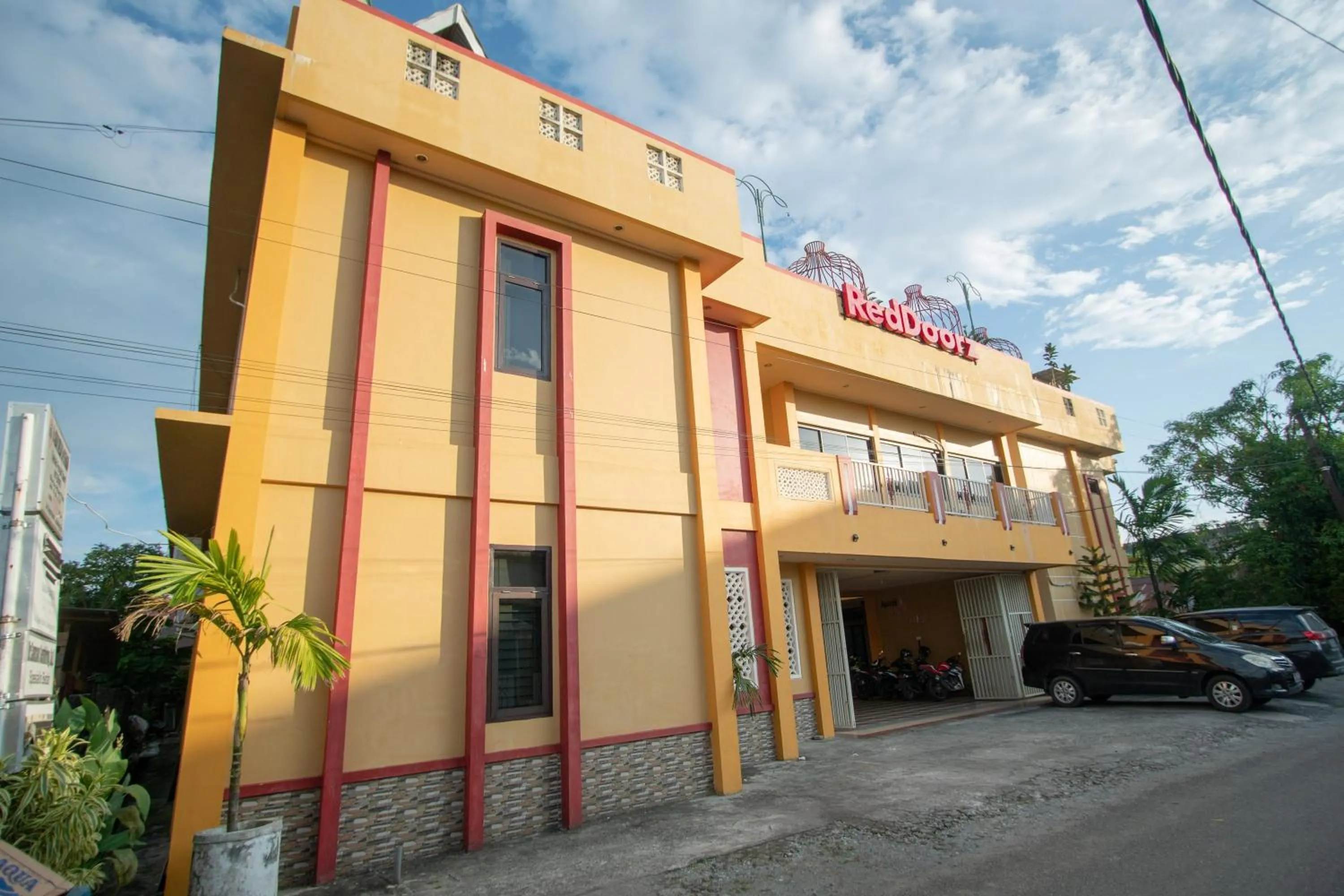 Property building in RedDoorz Syariah @ Jalan Gajah Mada Meulaboh