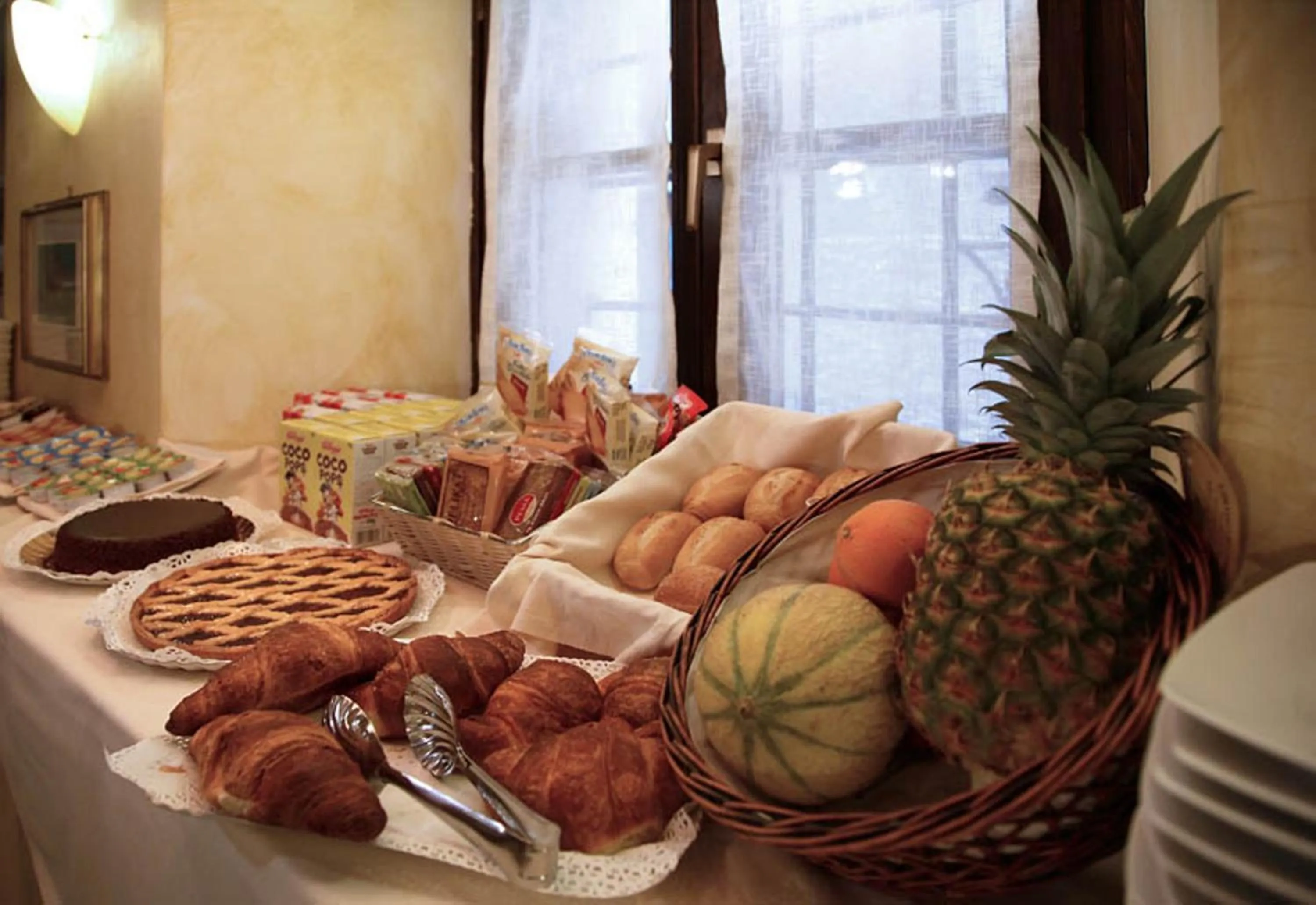 Buffet breakfast in Hotel James Joyce